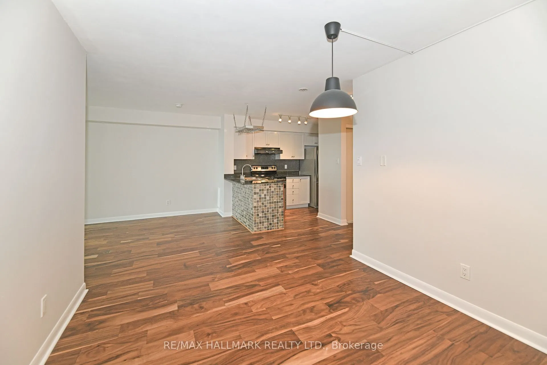 323 Richmond Street E, #1008