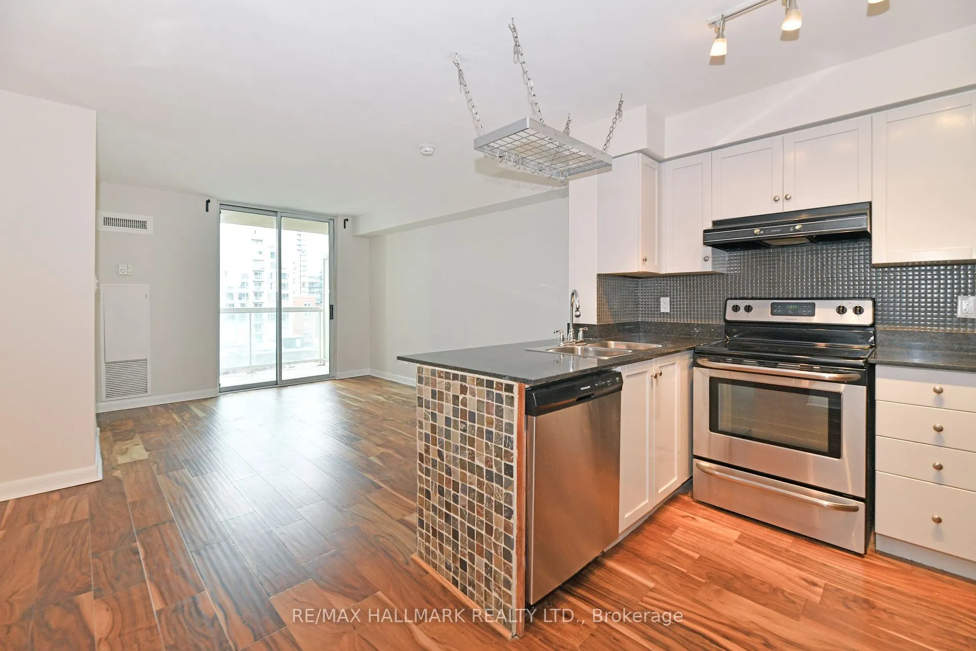 323 Richmond Street E, #1008