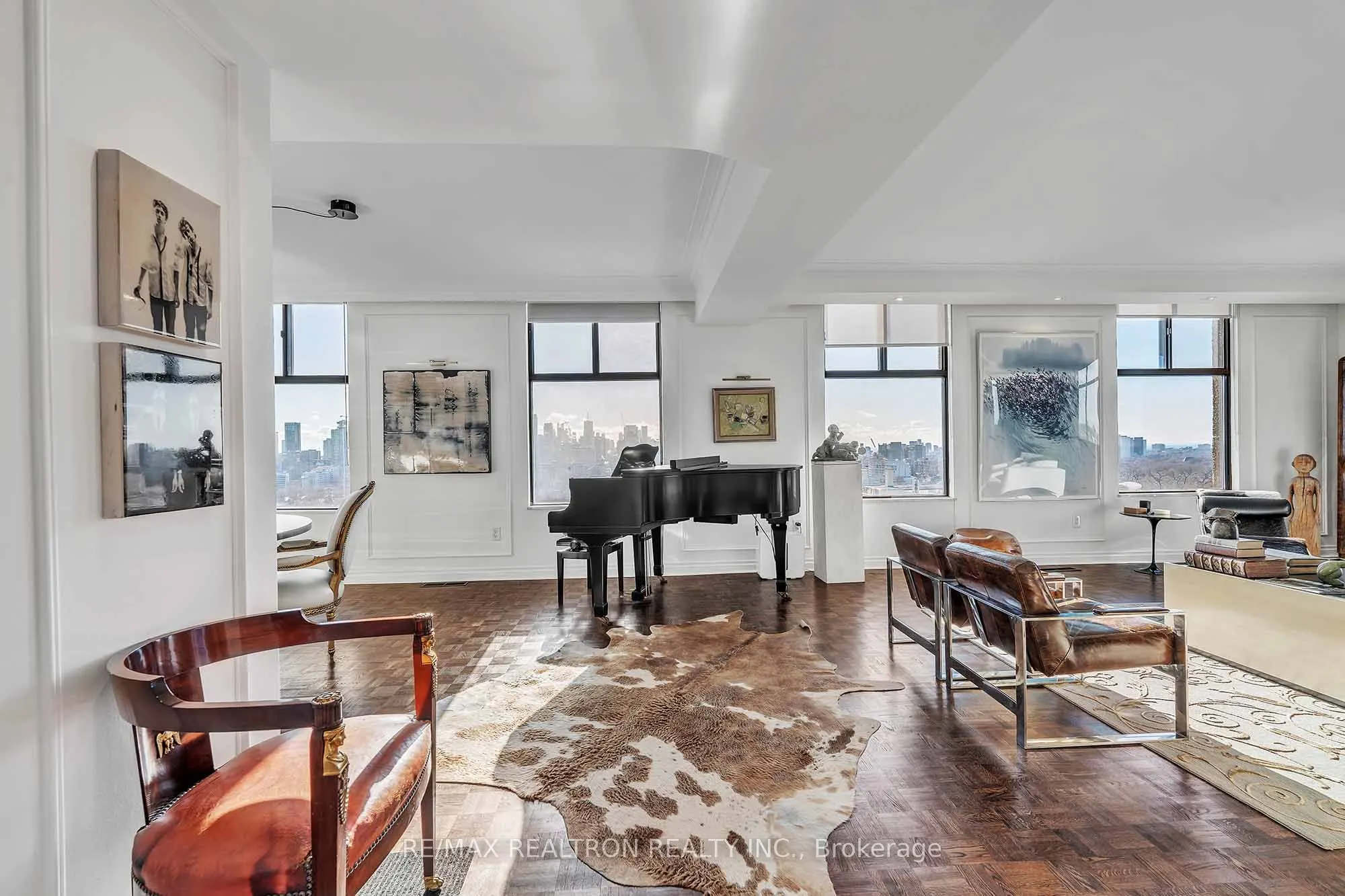 423 Avenue Road, #12