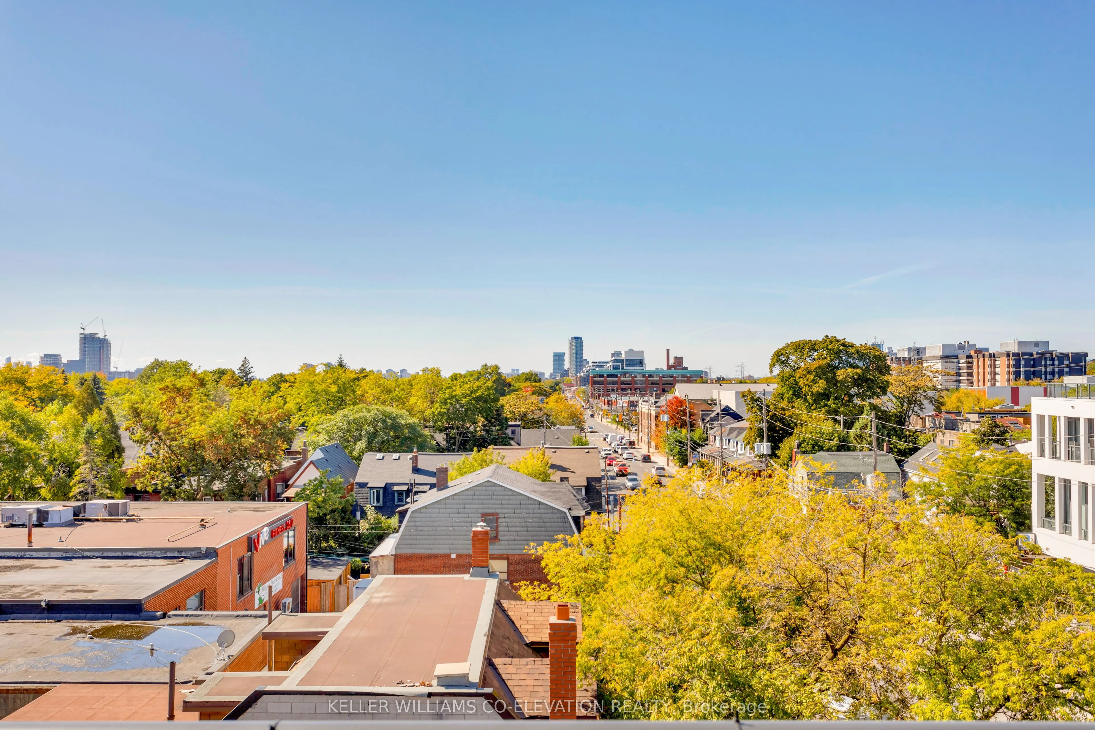 483 Dupont Street, #204
