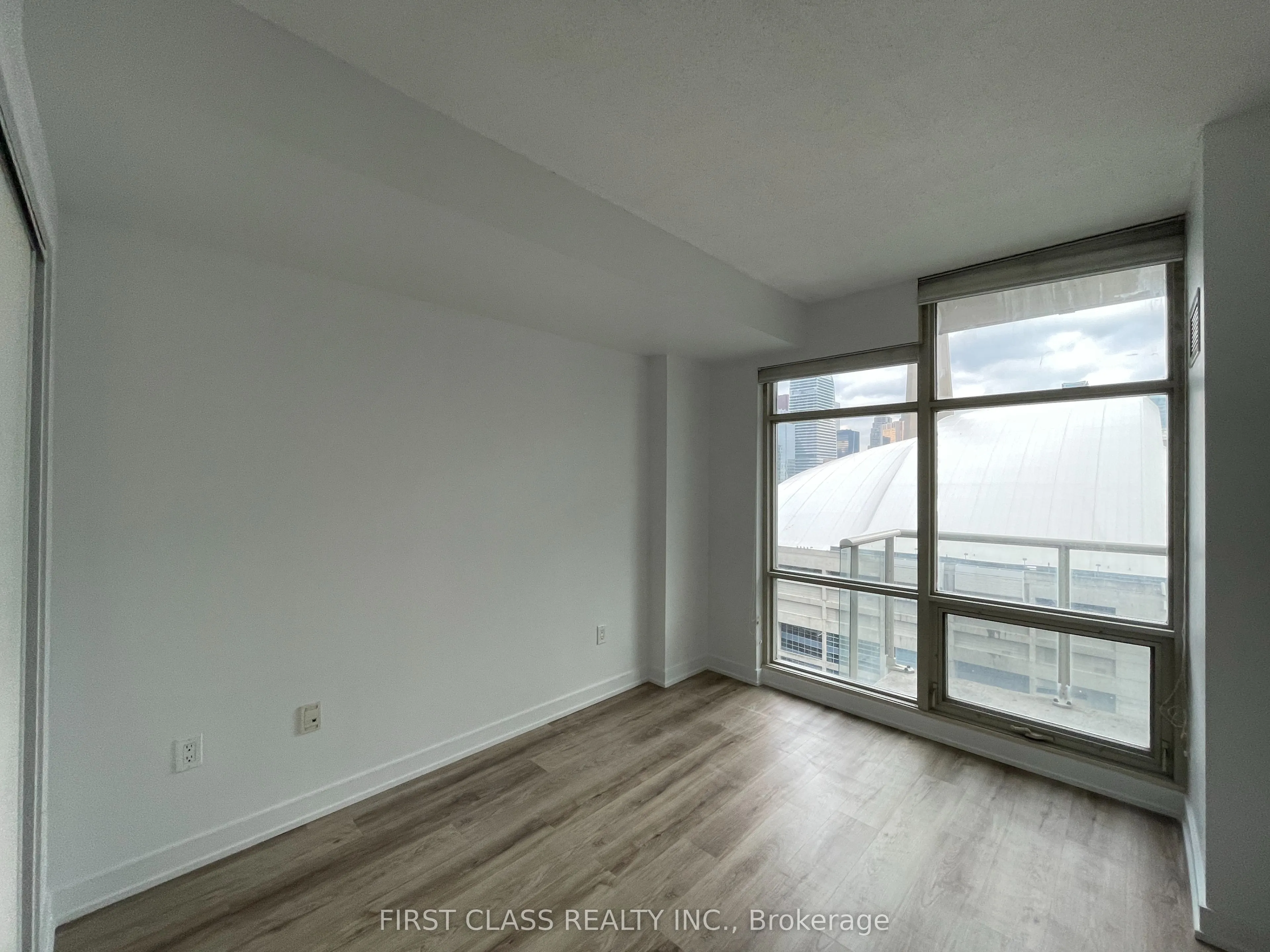10 Navy Wharf Court, #2507