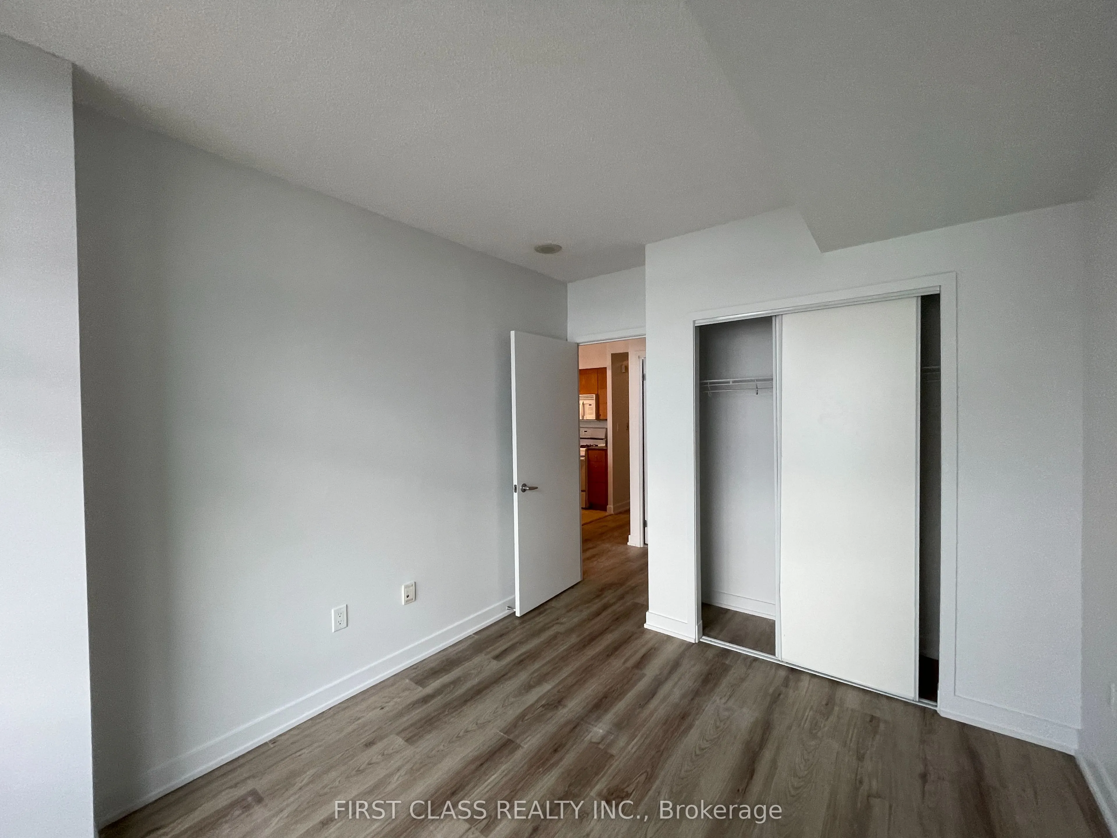 10 Navy Wharf Court, #2507