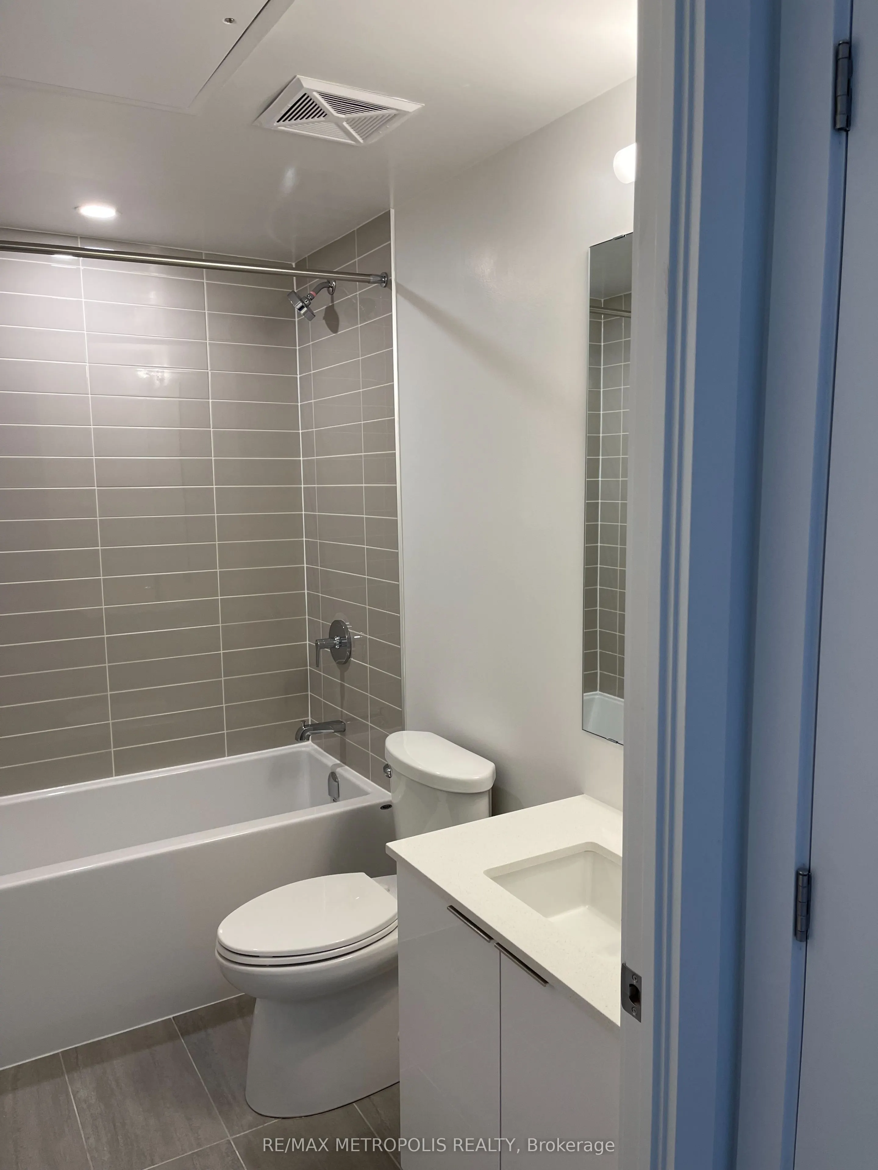357 King Street W, #3501