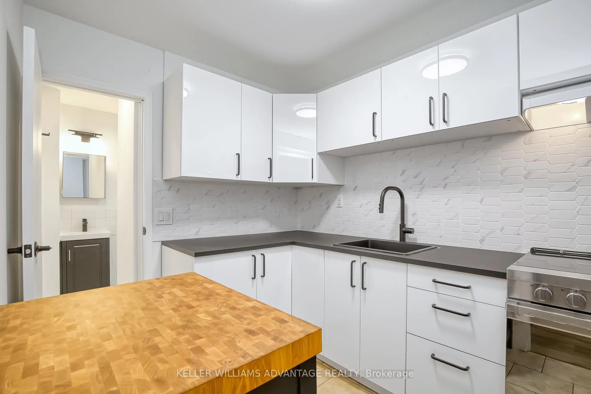 254A Carlton Street