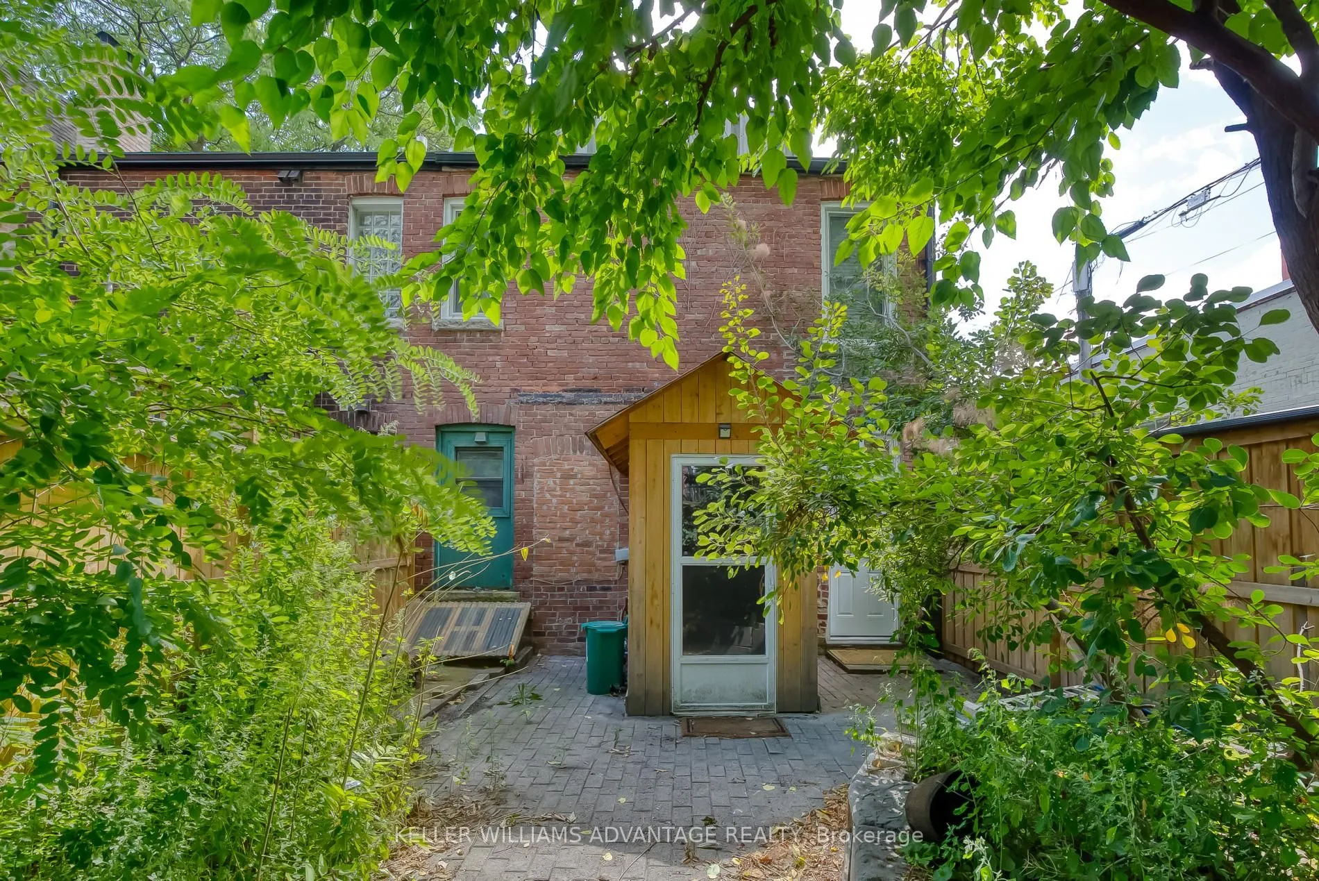 254A Carlton Street