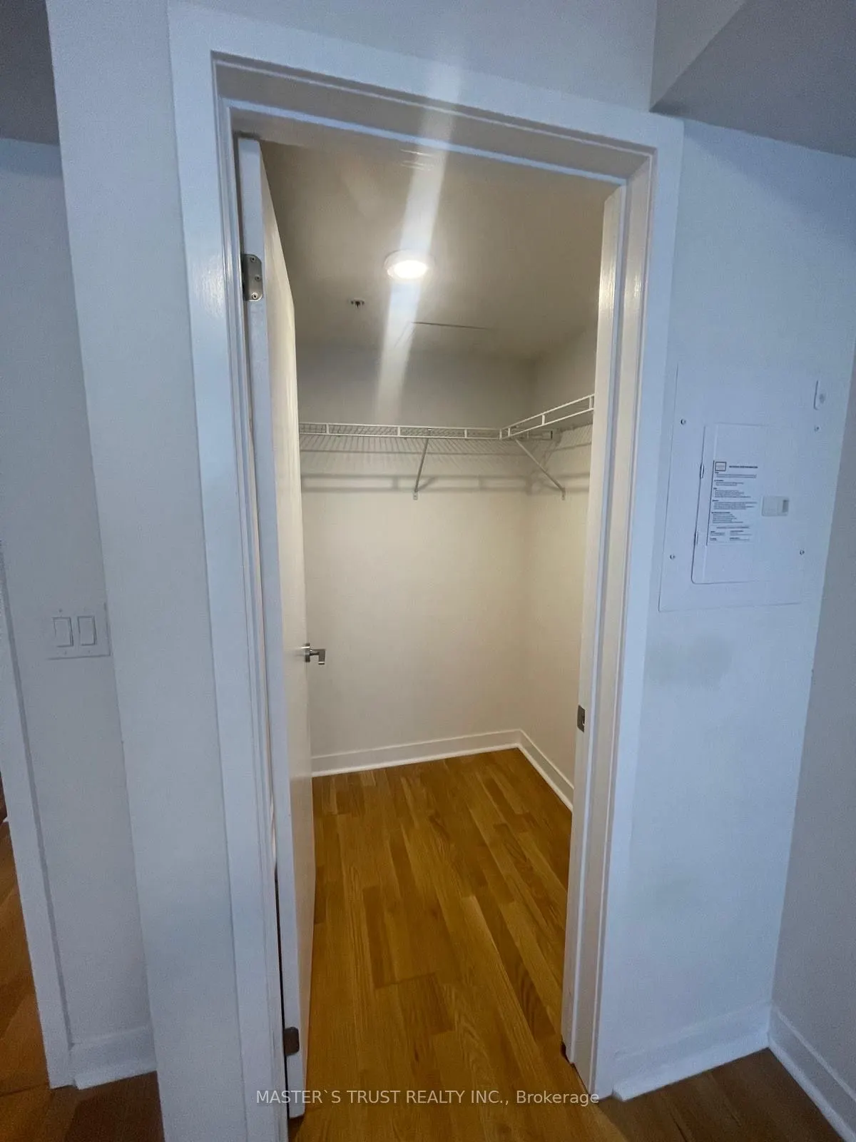 295 Adelaide Street W, #1206