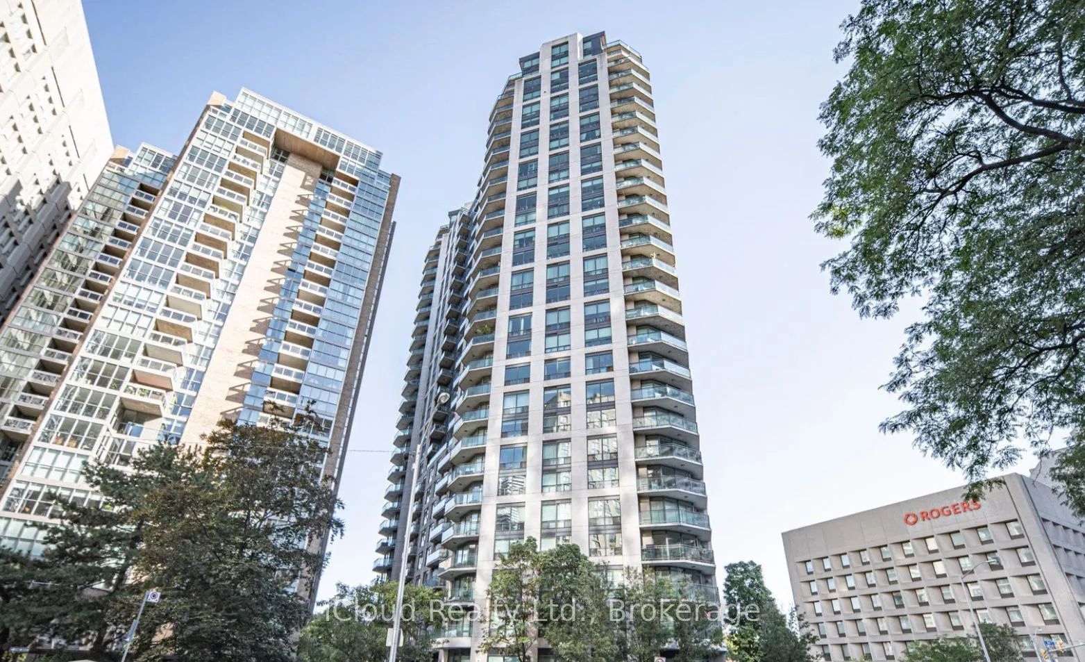 300 Bloor Street E, #2507