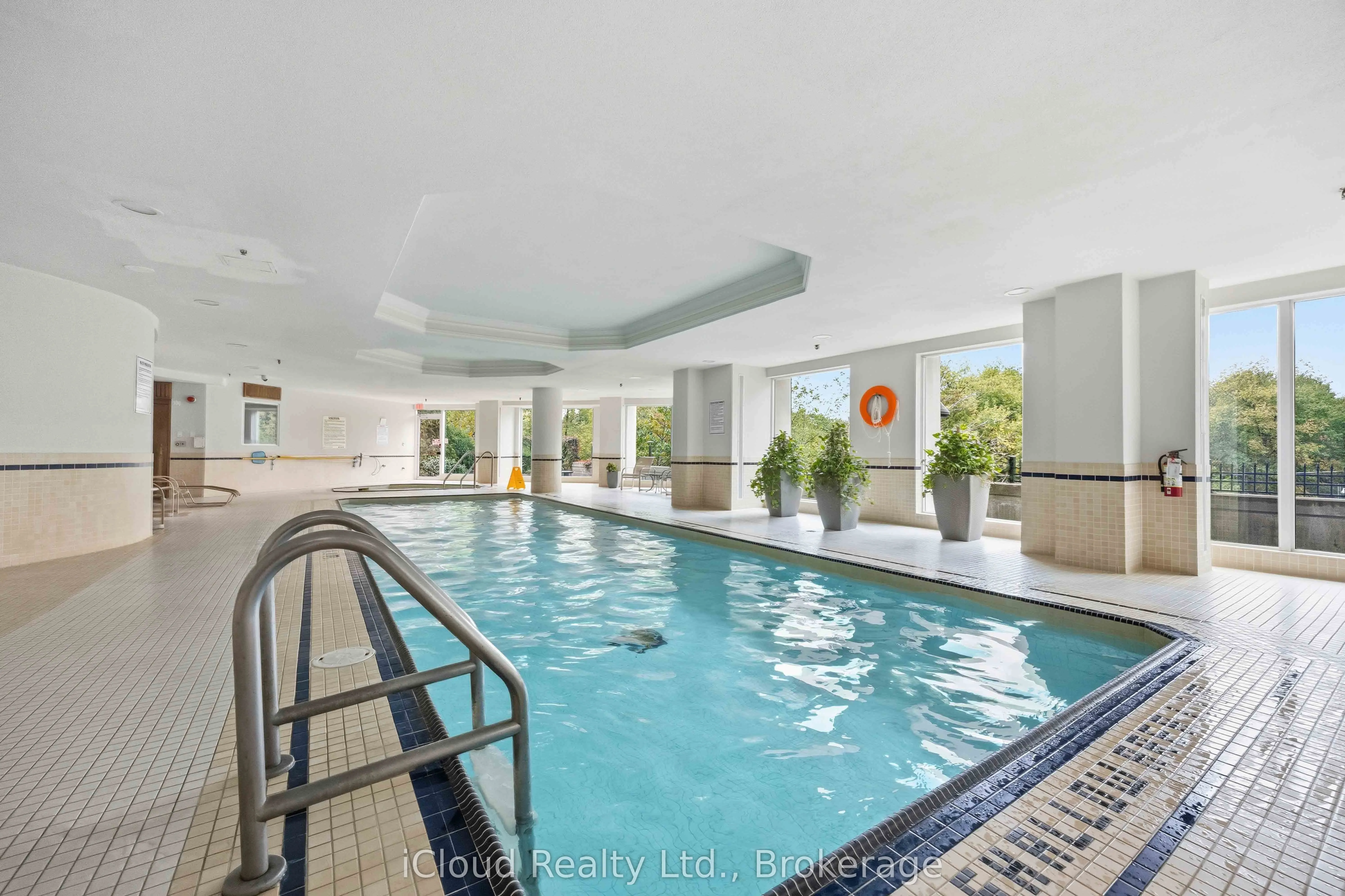 300 Bloor Street E, #2507