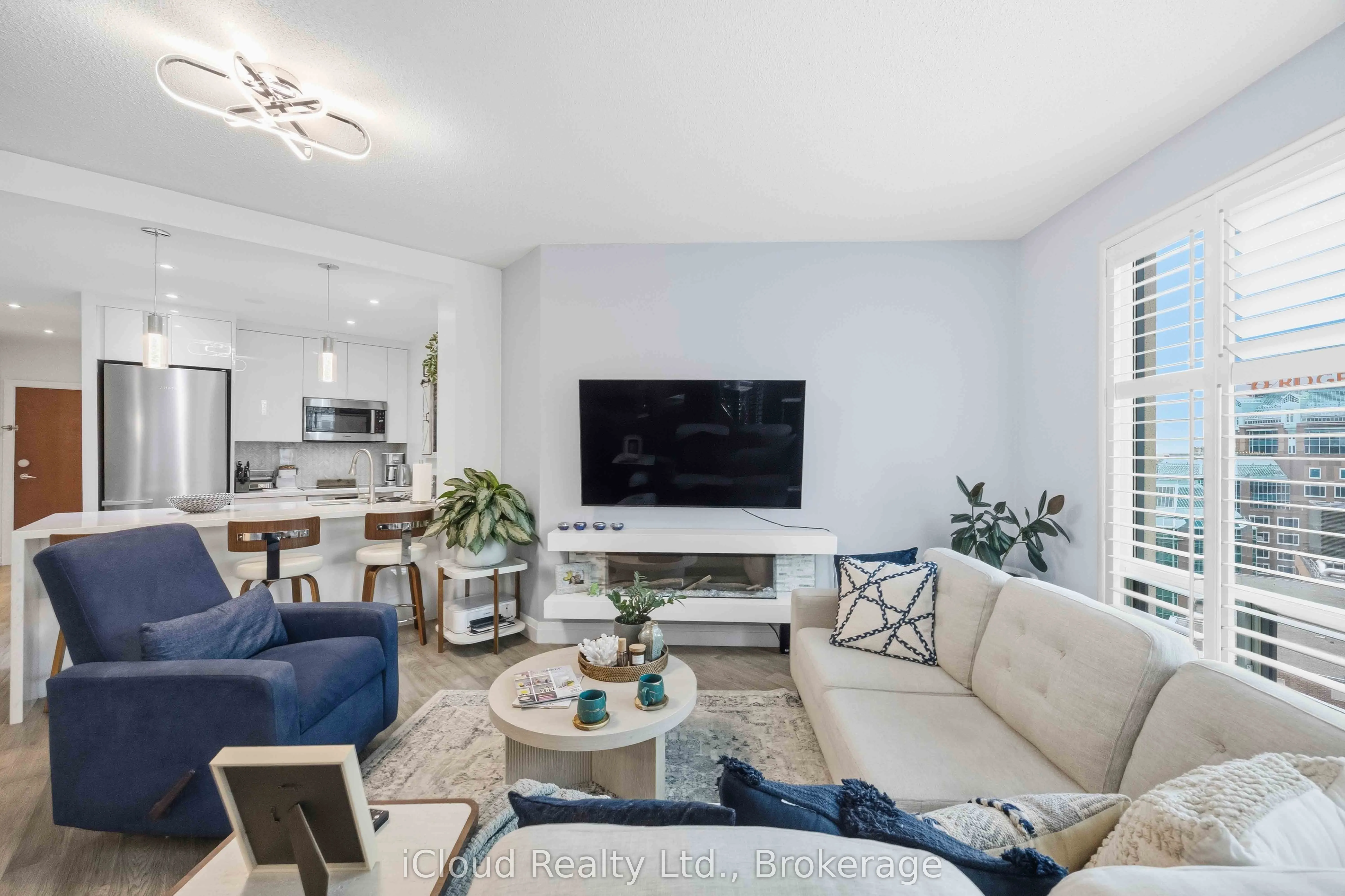 300 Bloor Street E, #2507