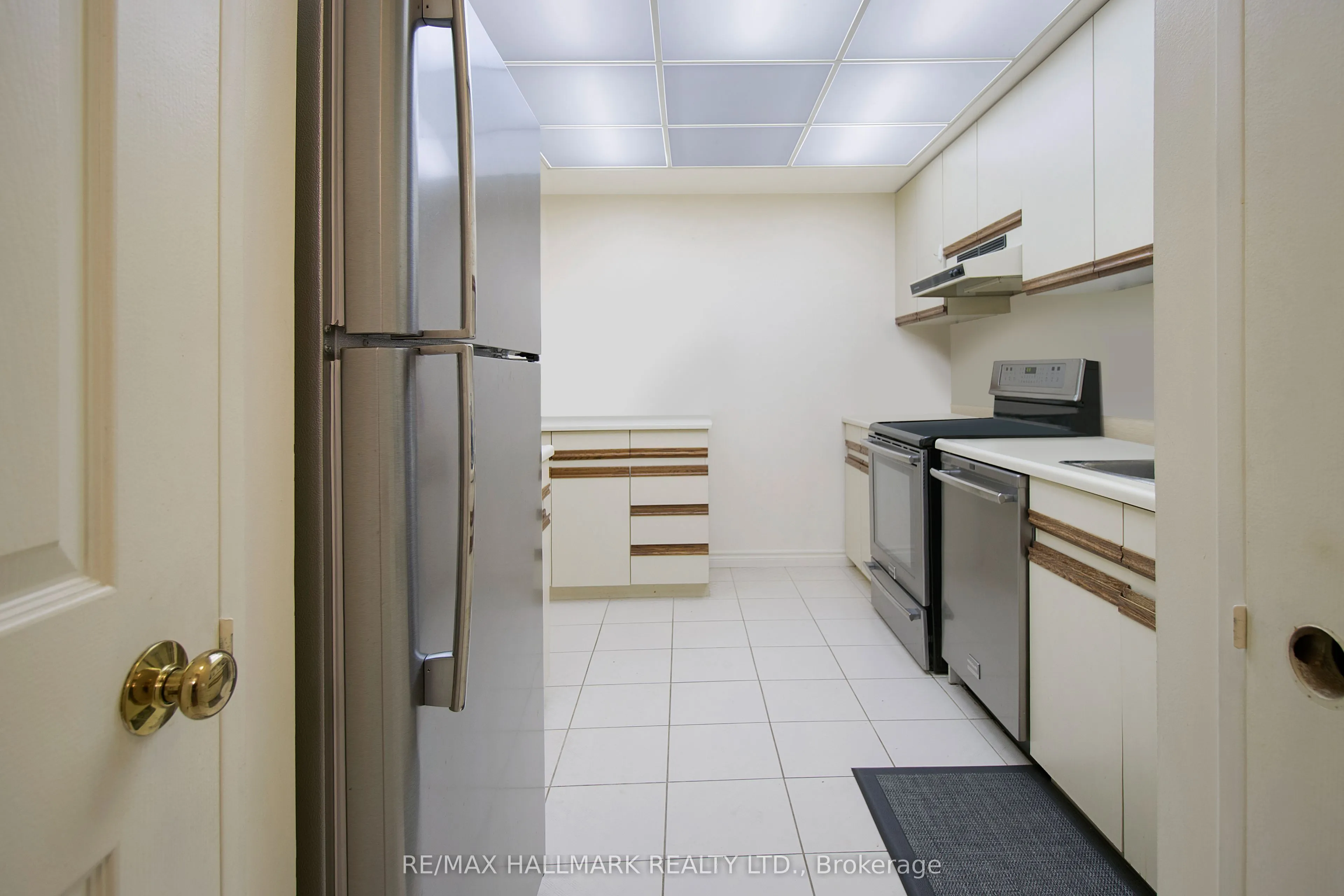 211 St Patrick Street, #307