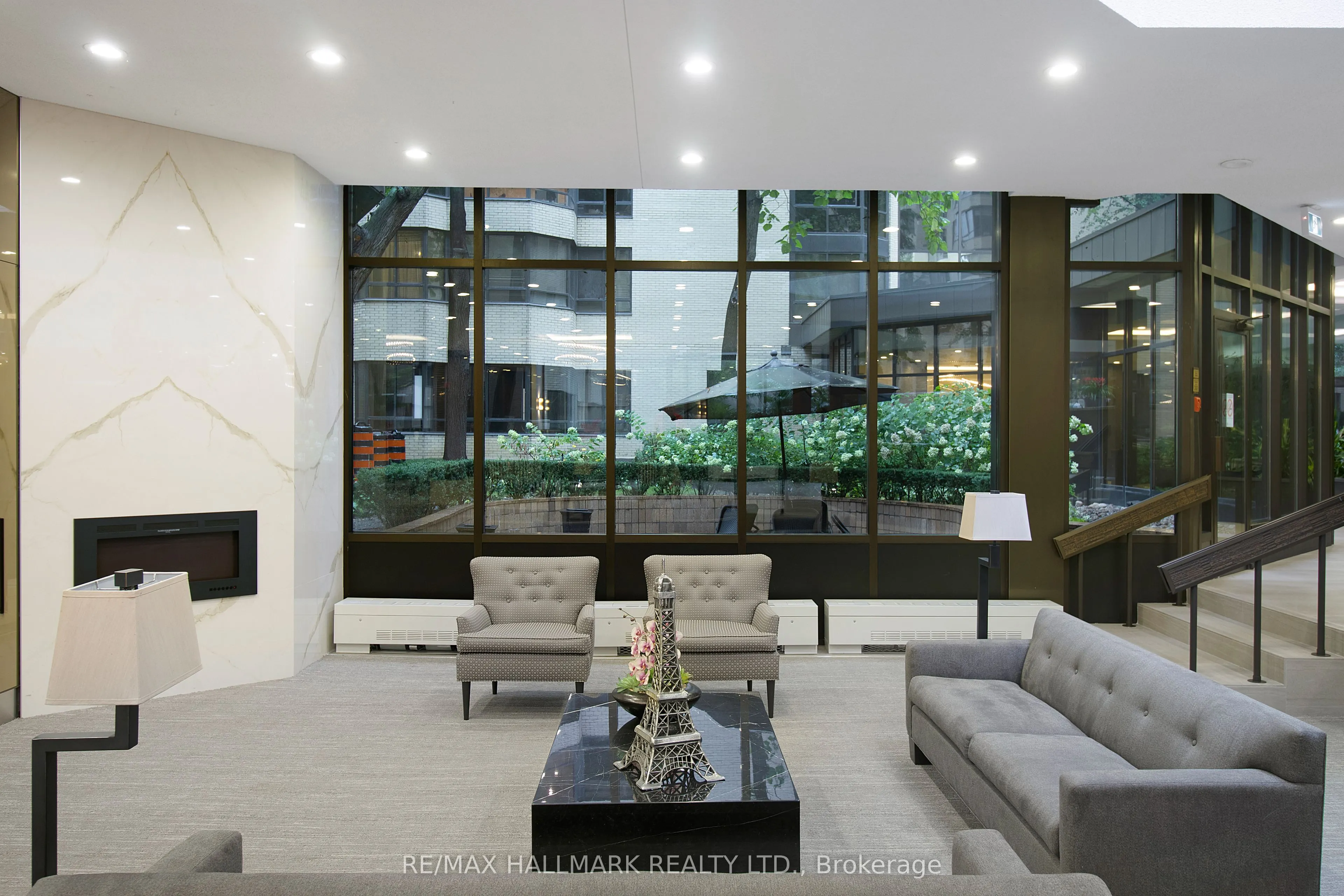 211 St Patrick Street, #307