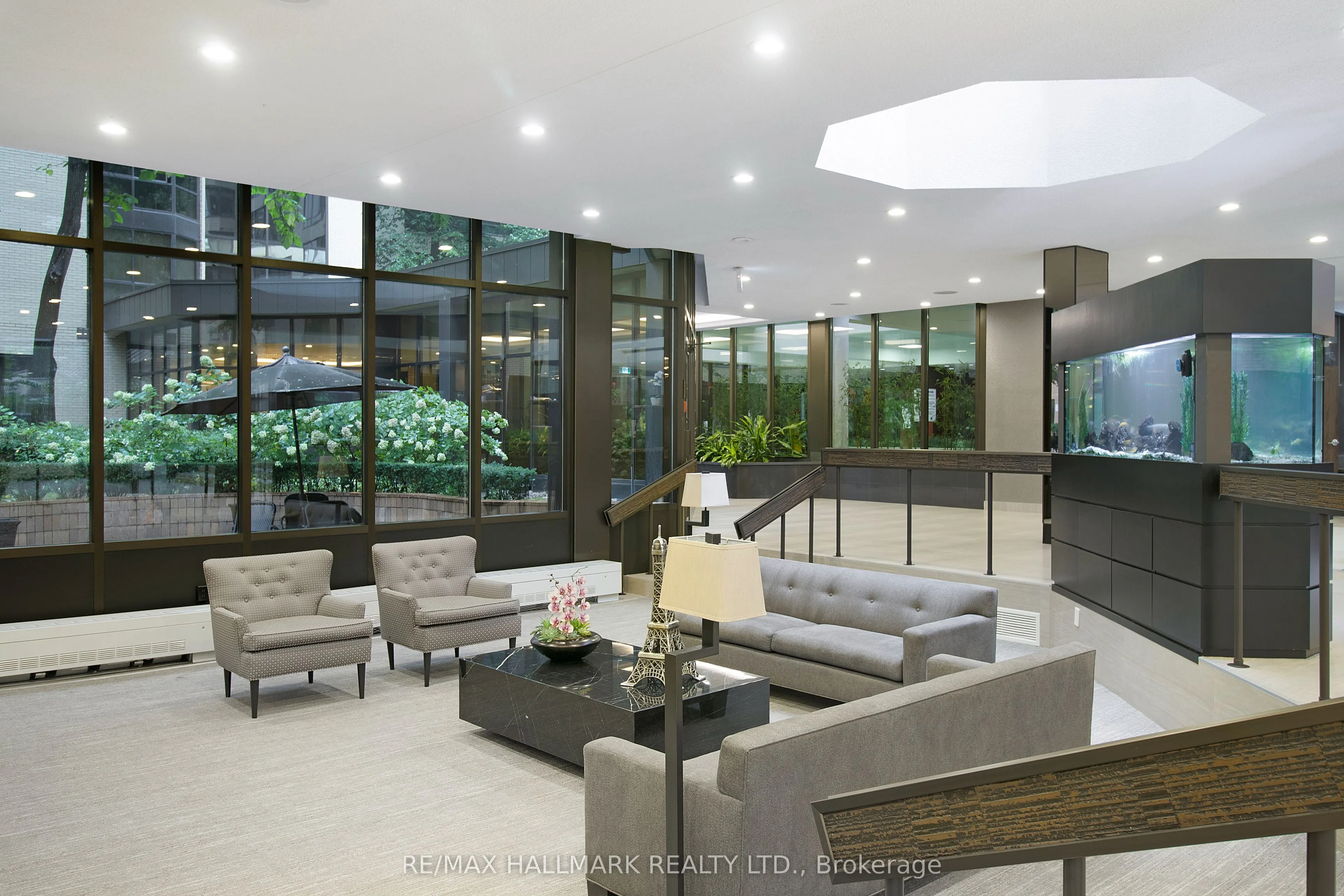 211 St Patrick Street, #307