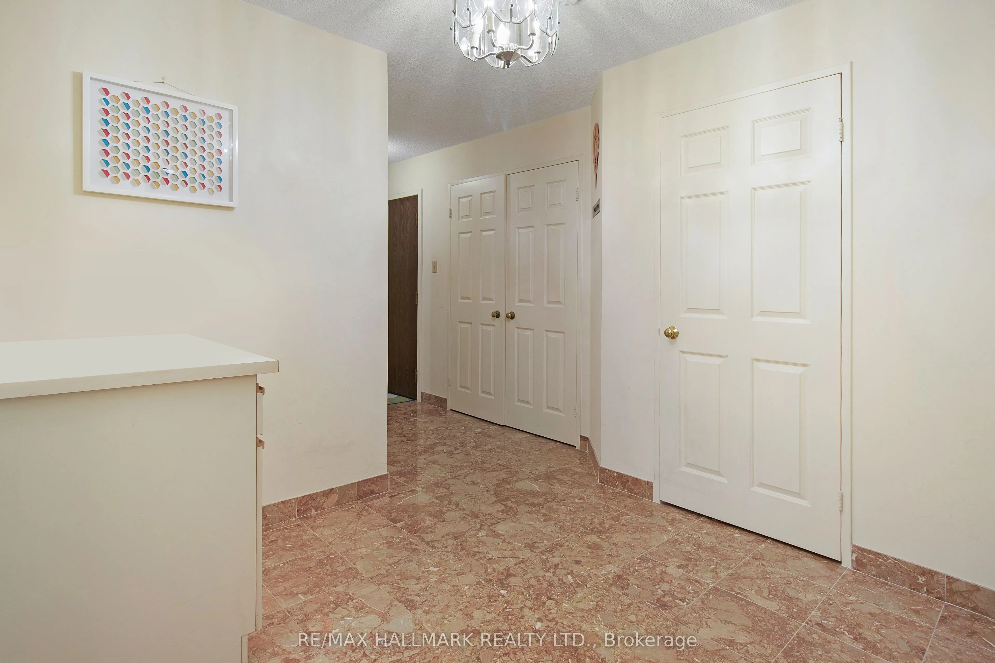211 St Patrick Street, #307