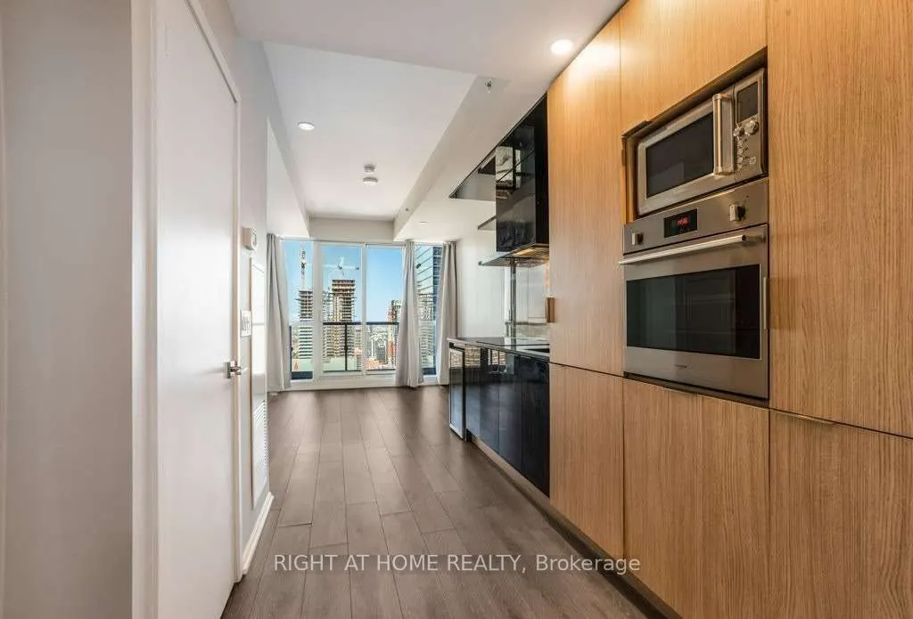 70 Temperance Street, #3904