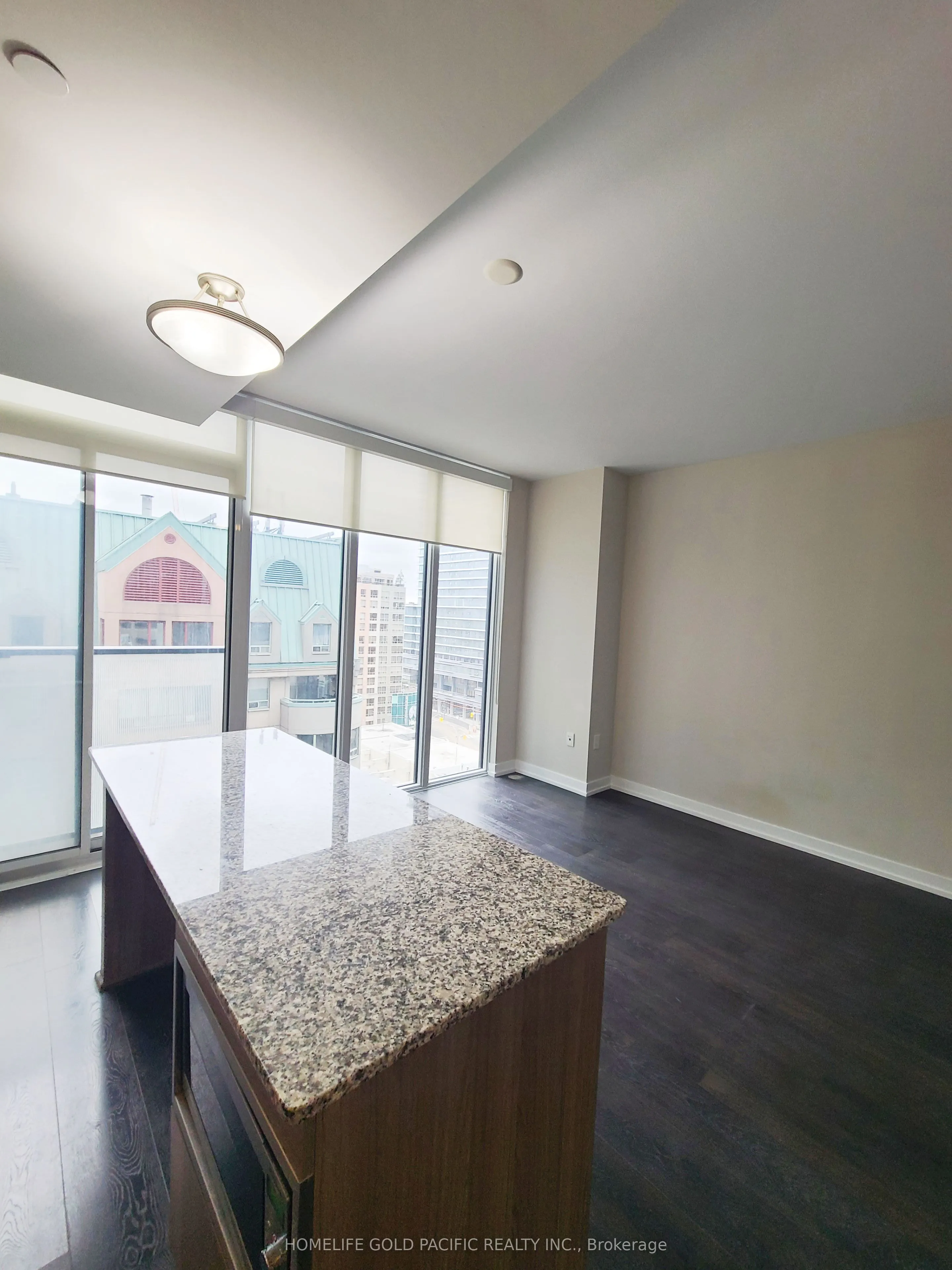 426 University Avenue, #1001