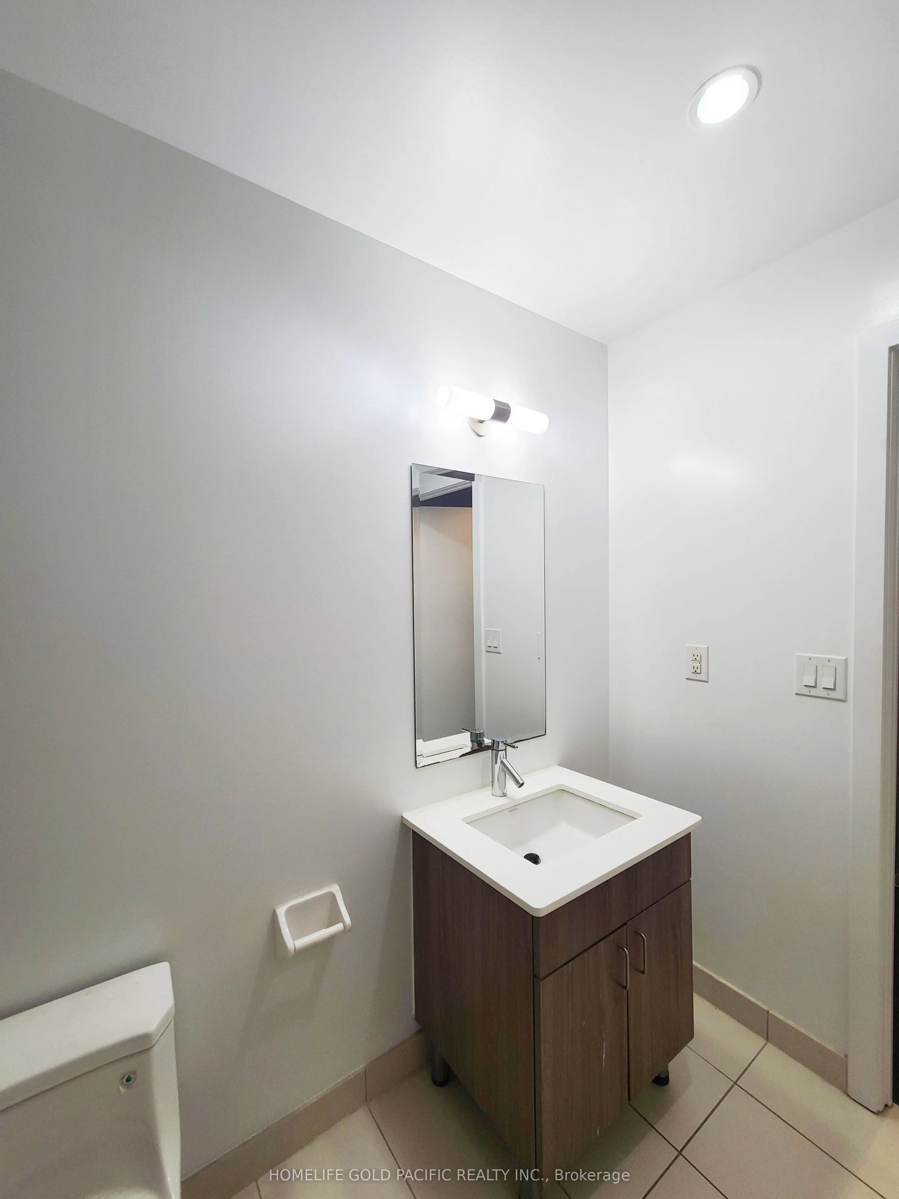 426 University Avenue, #1001