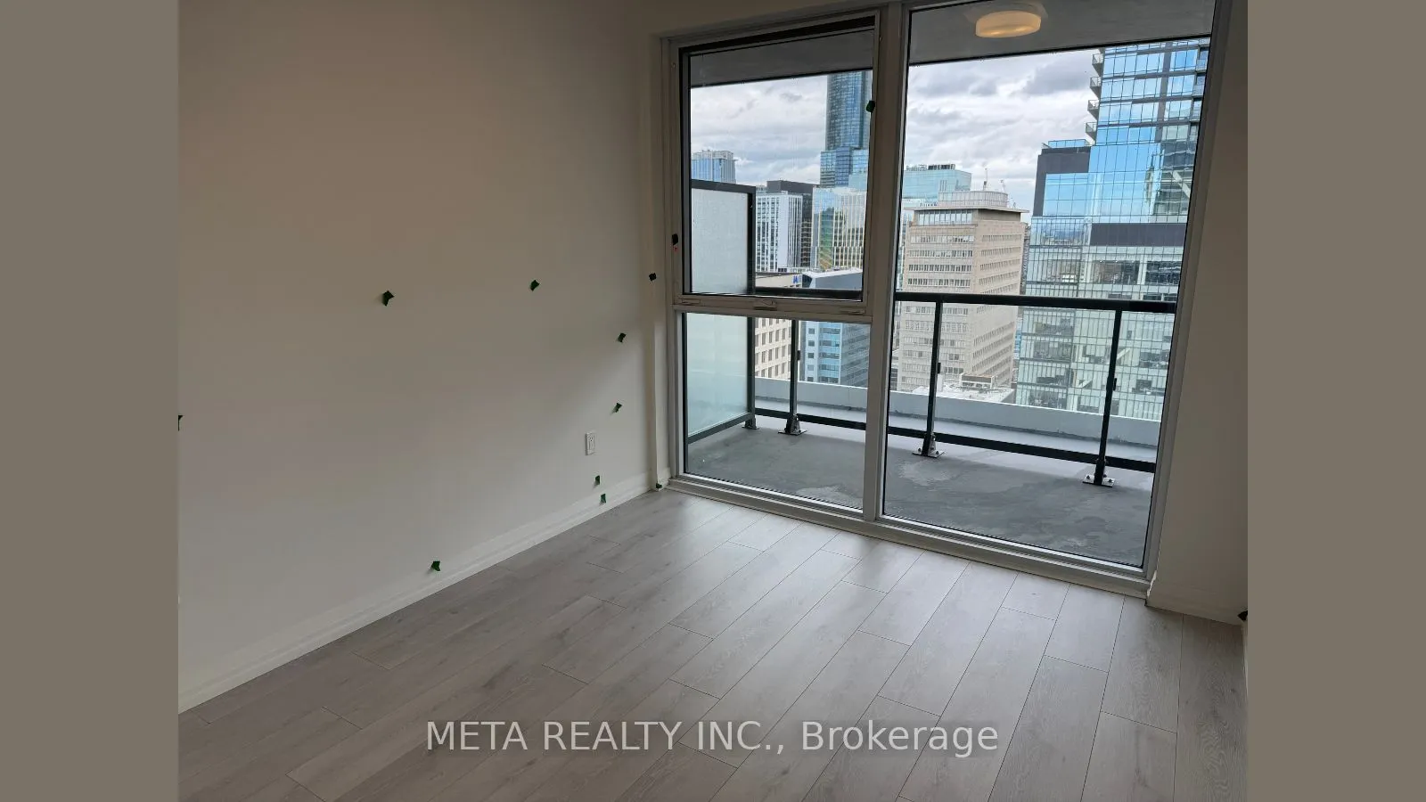 280 Dundas Street, #2404