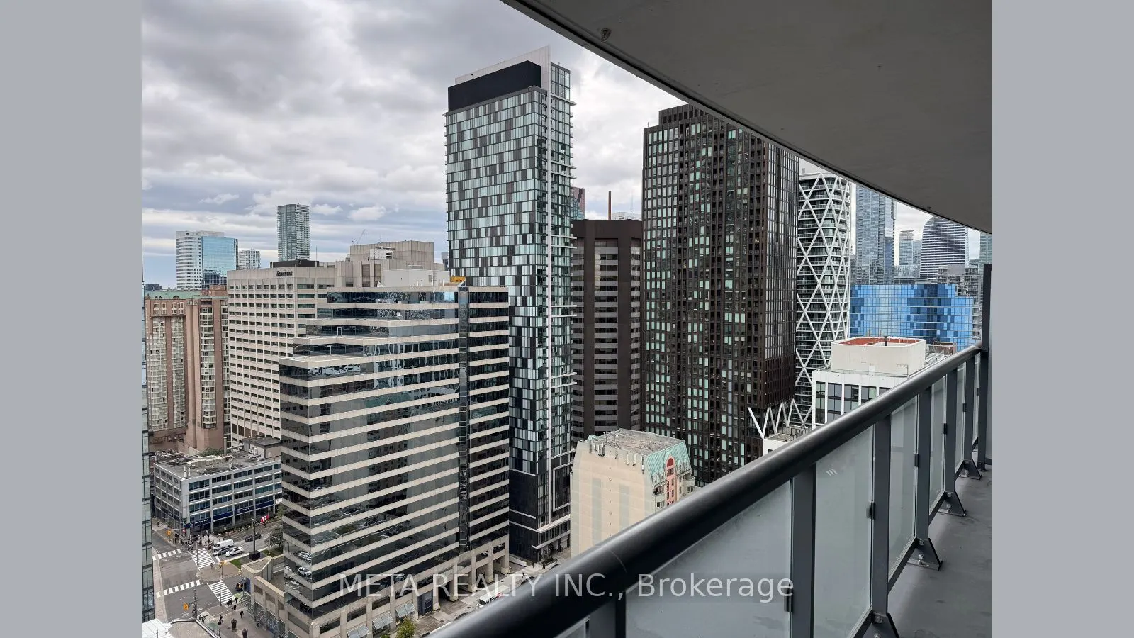 280 Dundas Street, #2404