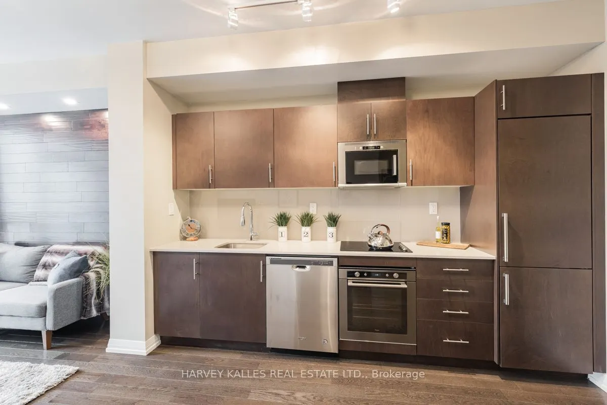 460 Adelaide Street E, #1725