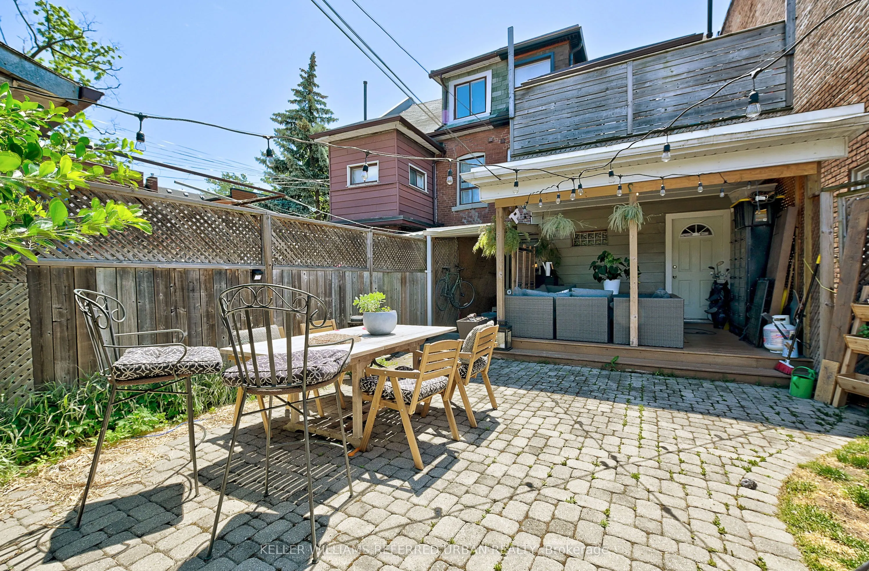 4 Stonehouse Crescent