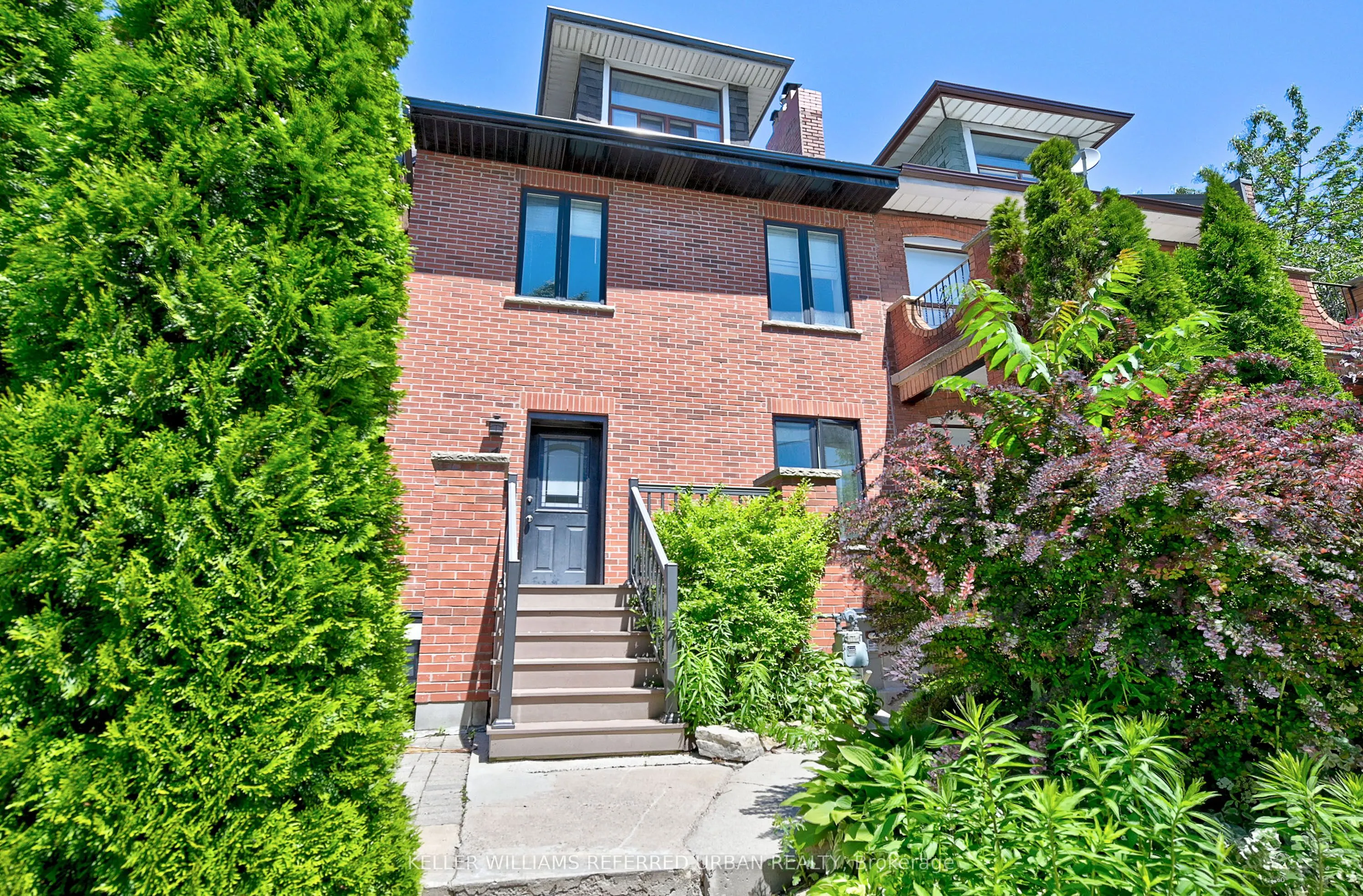 4 Stonehouse Crescent