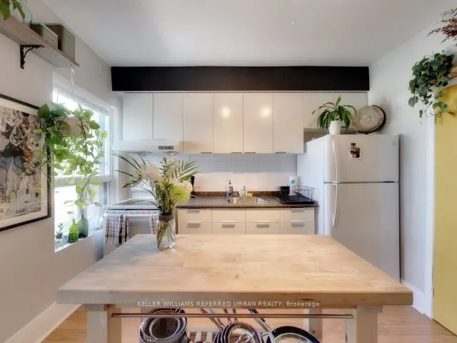 4 Stonehouse Crescent