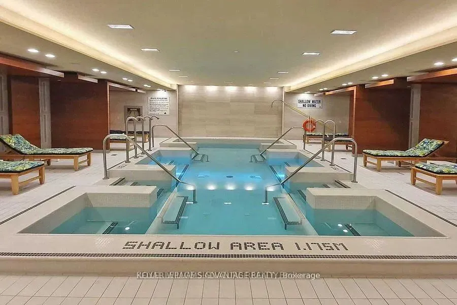 29 Queens Quay E, #616