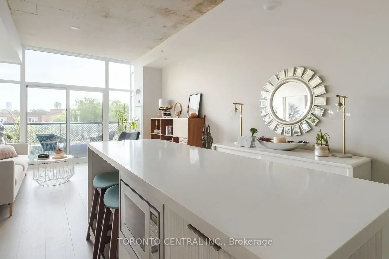 109 Ossington Avenue, #512
