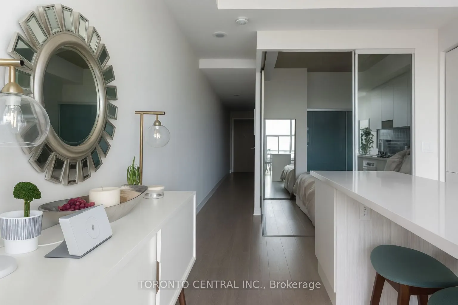 109 Ossington Avenue, #512