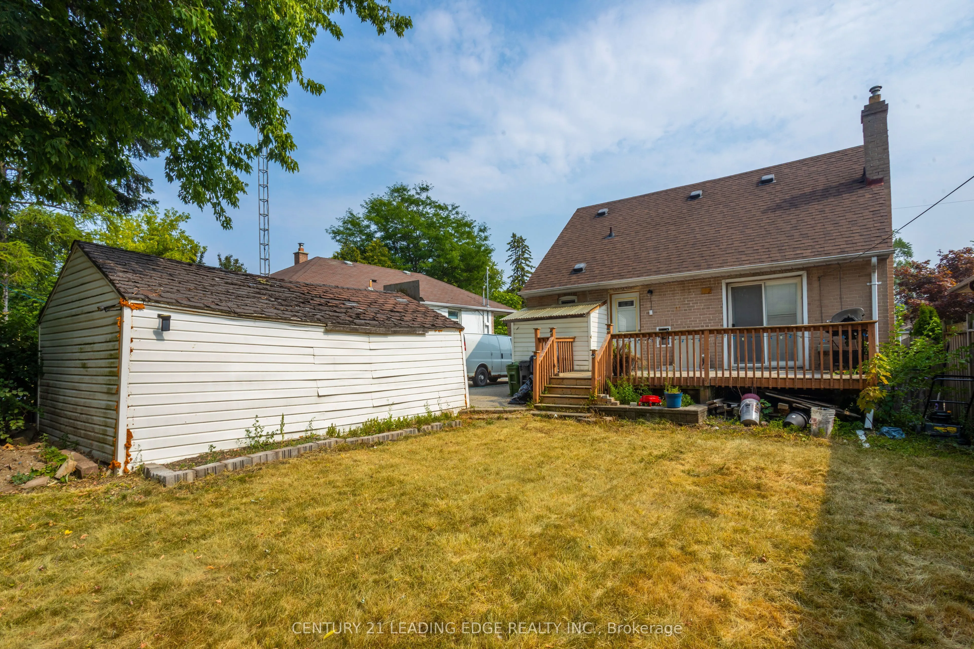 68 Nipigon Avenue