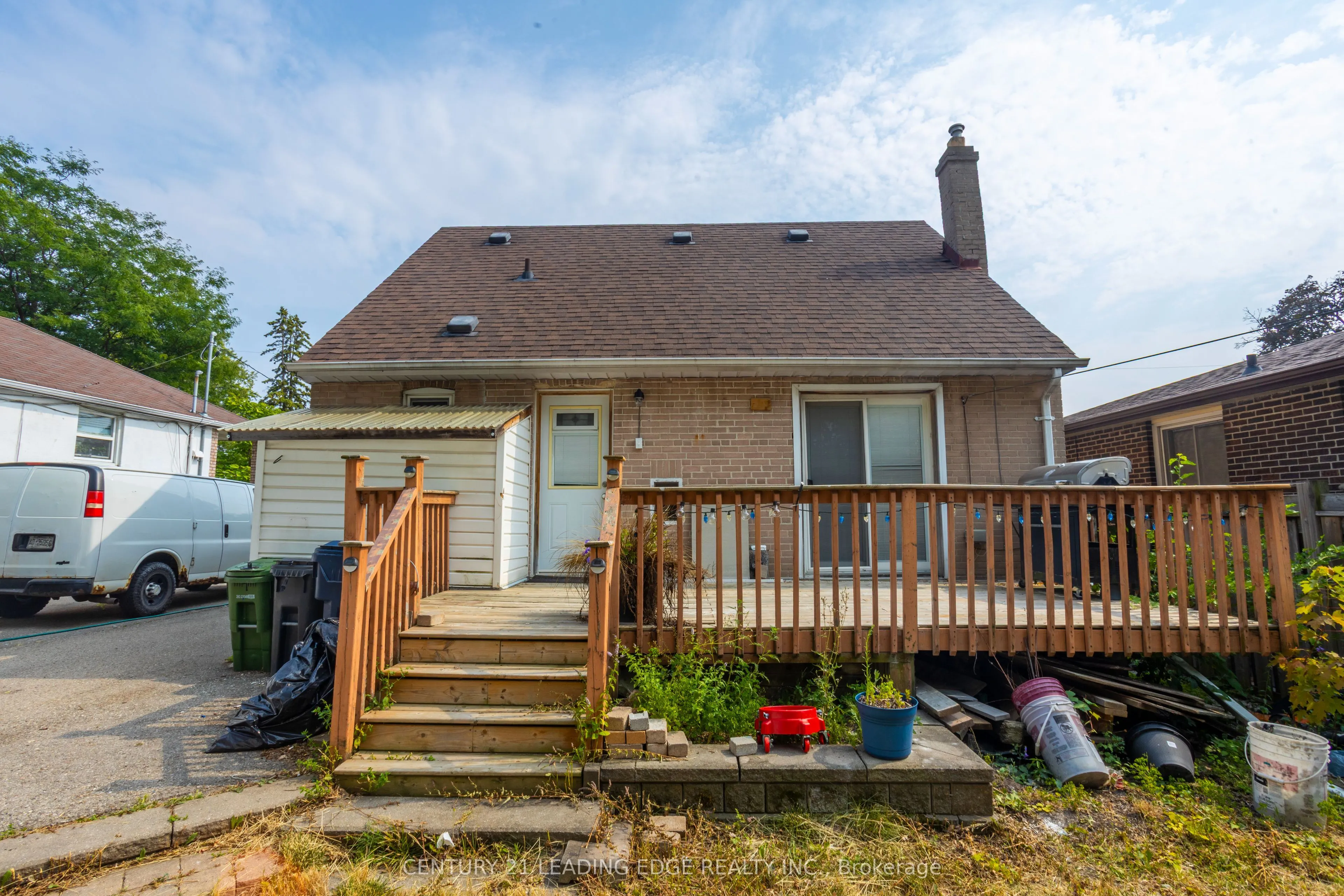 68 Nipigon Avenue