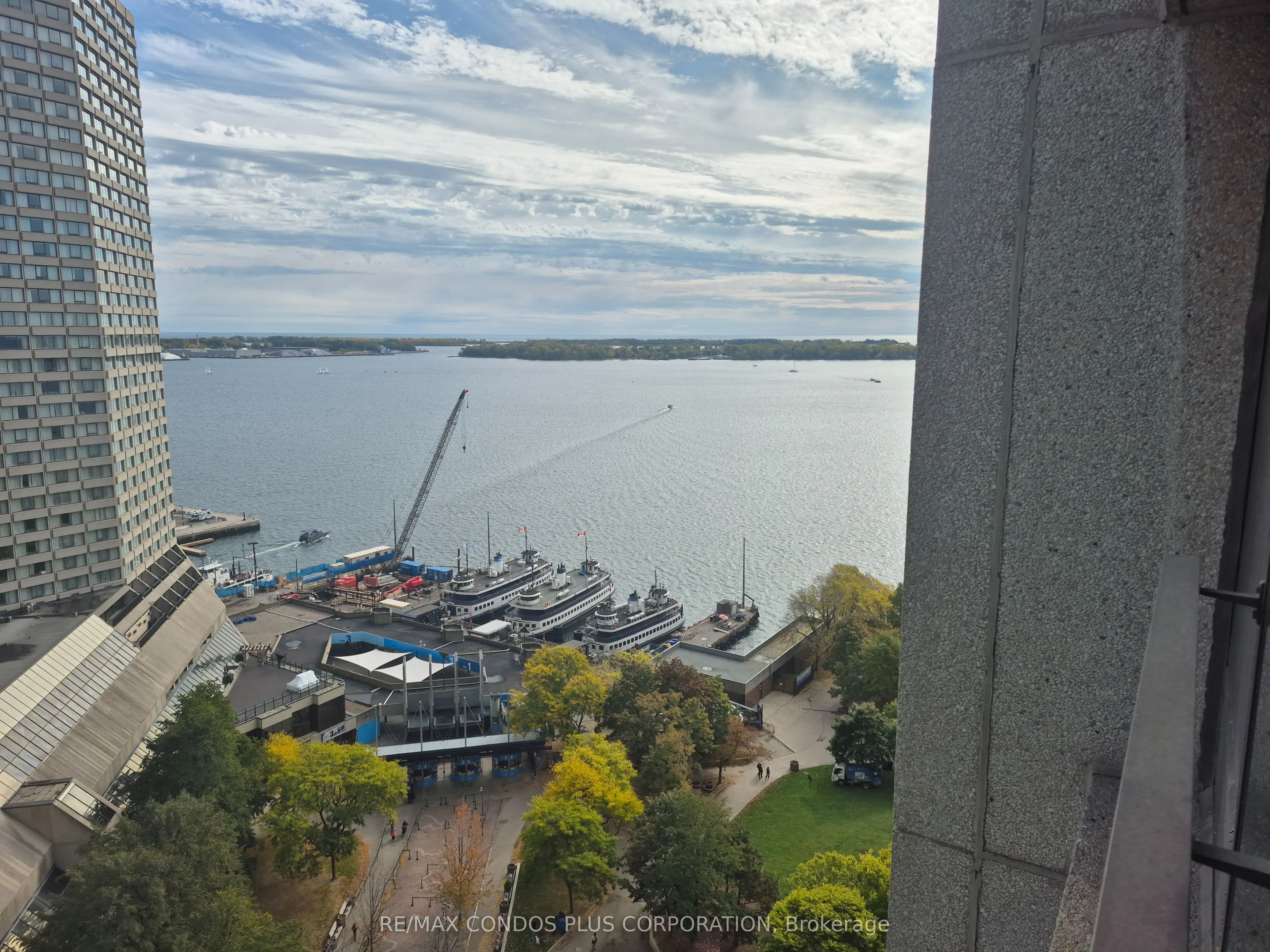 33 Harbour Square, #2036