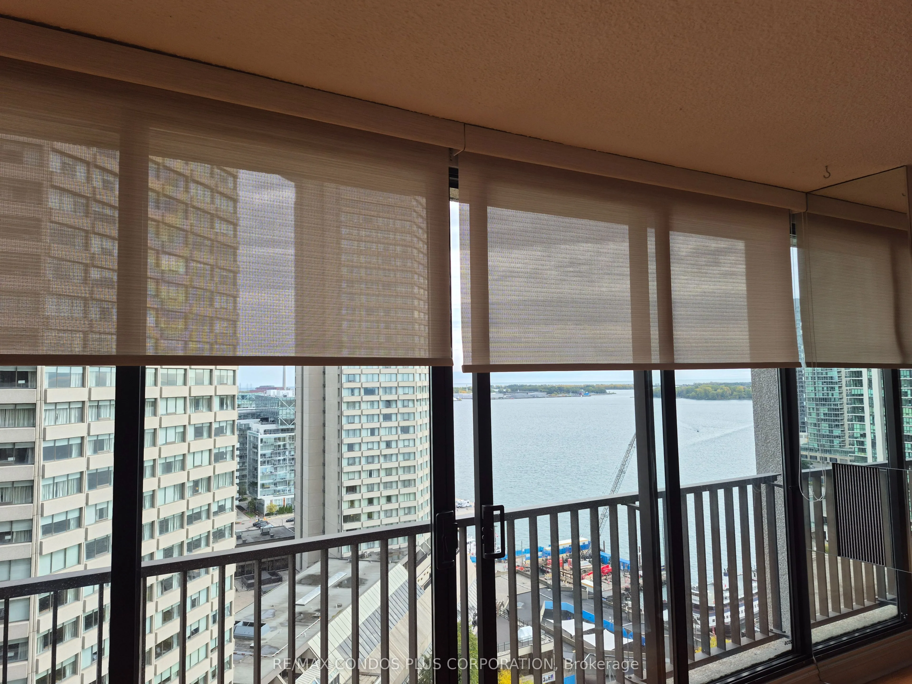 33 Harbour Square, #2036