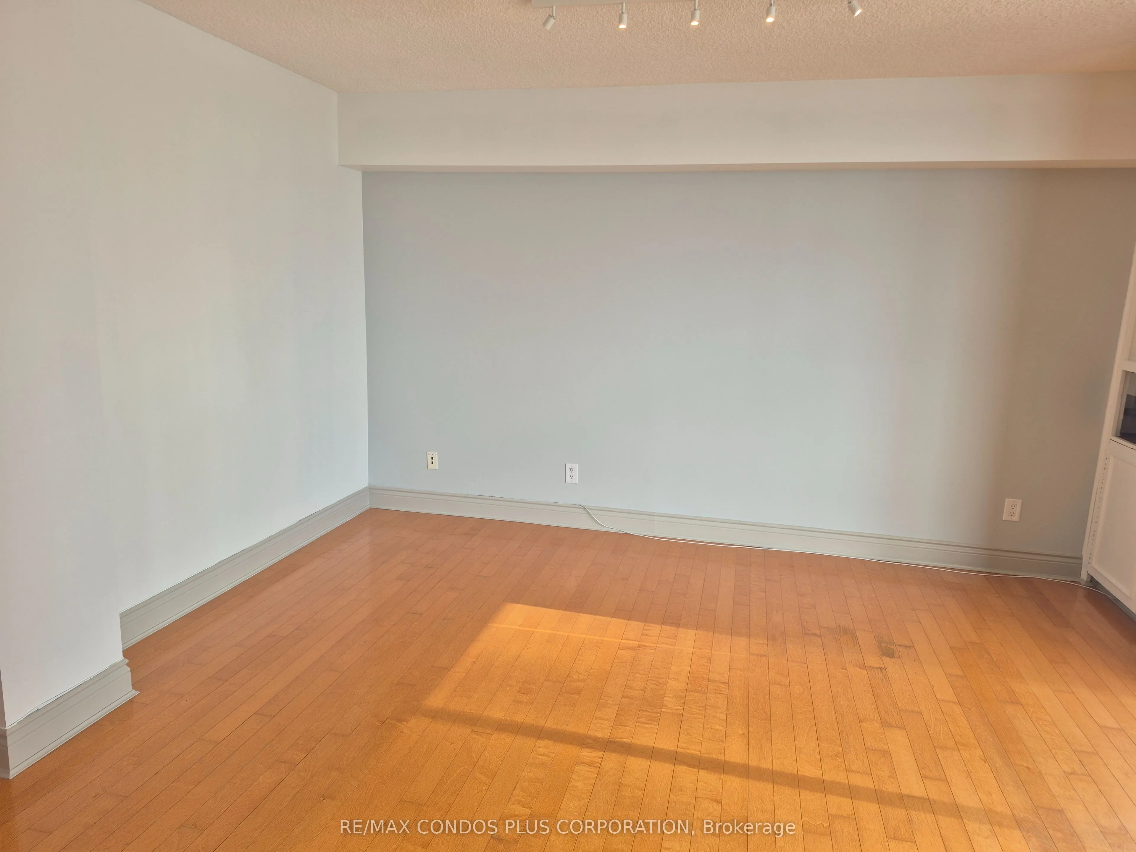 33 Harbour Square, #2036
