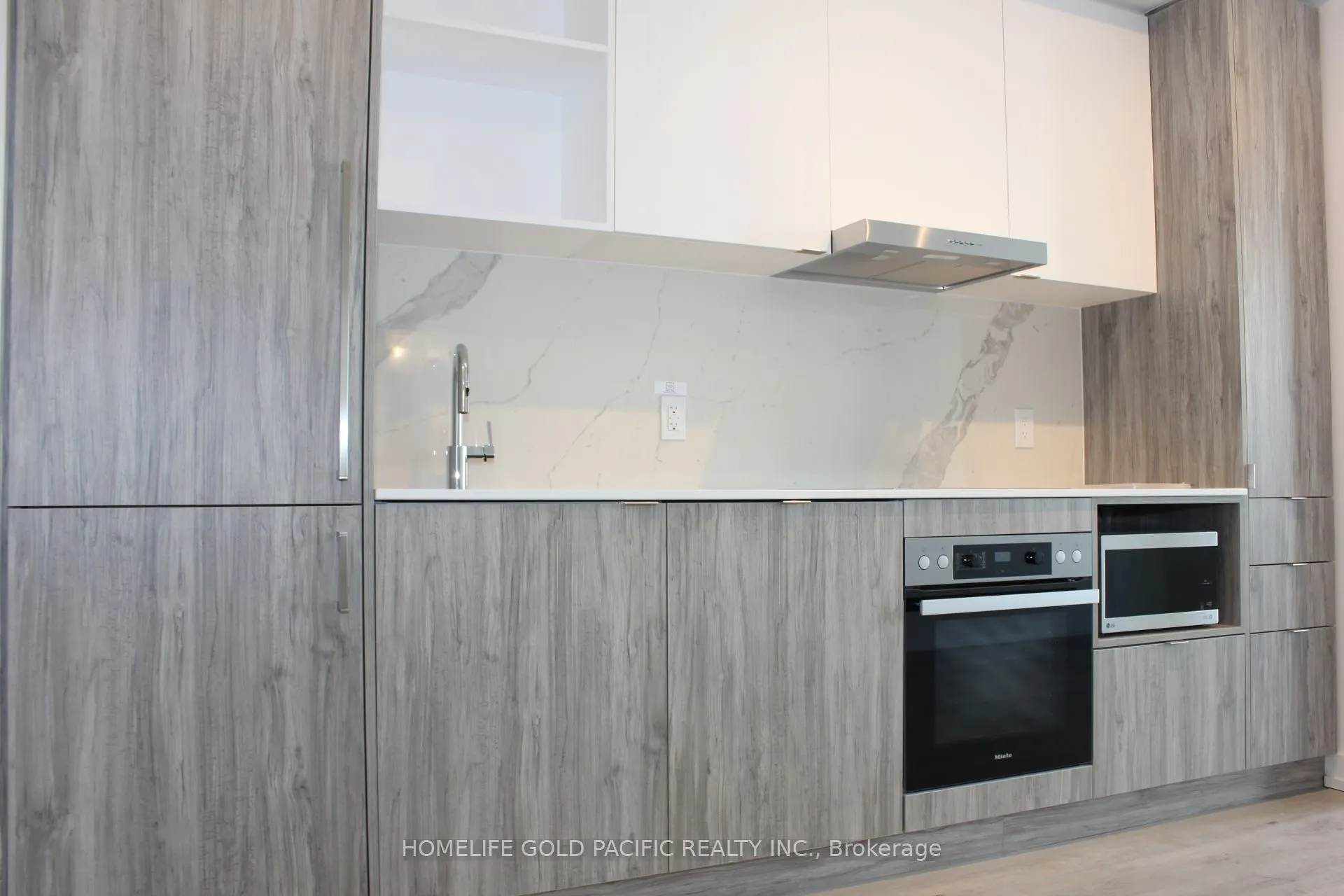 138 Downes Street, #7205