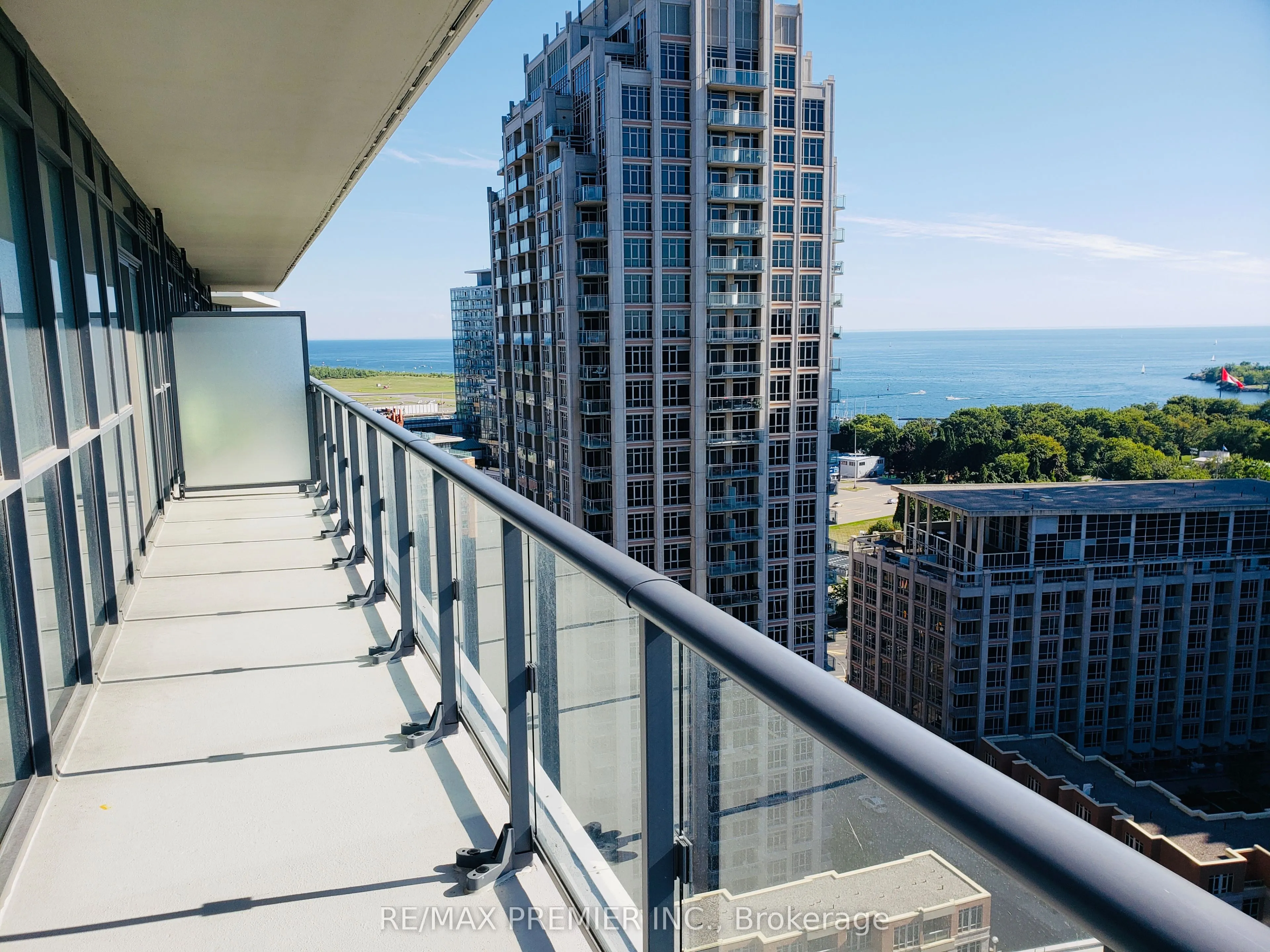 38 Iannuzzi Street, #2204