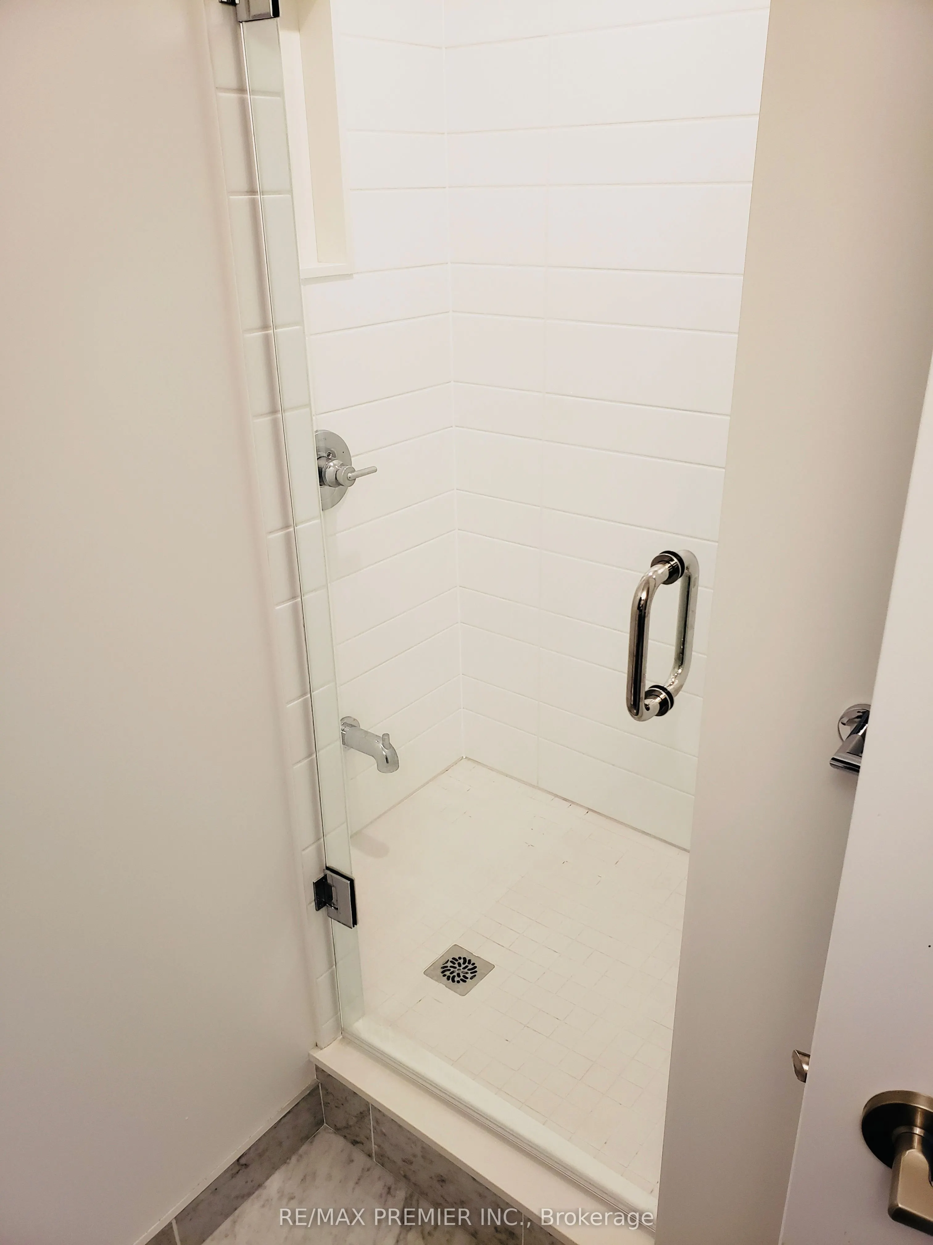 38 Iannuzzi Street, #2204