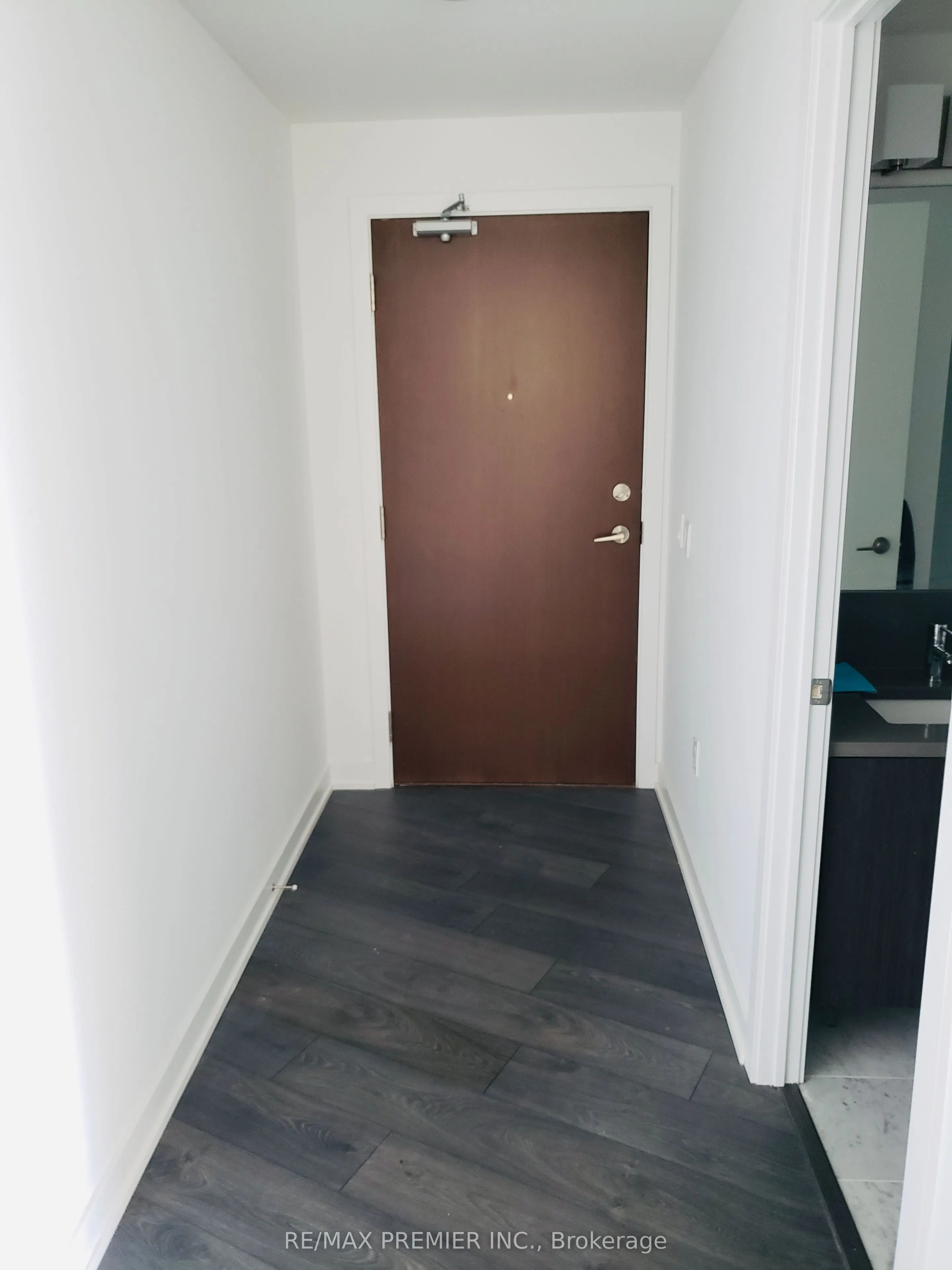 38 Iannuzzi Street, #2204