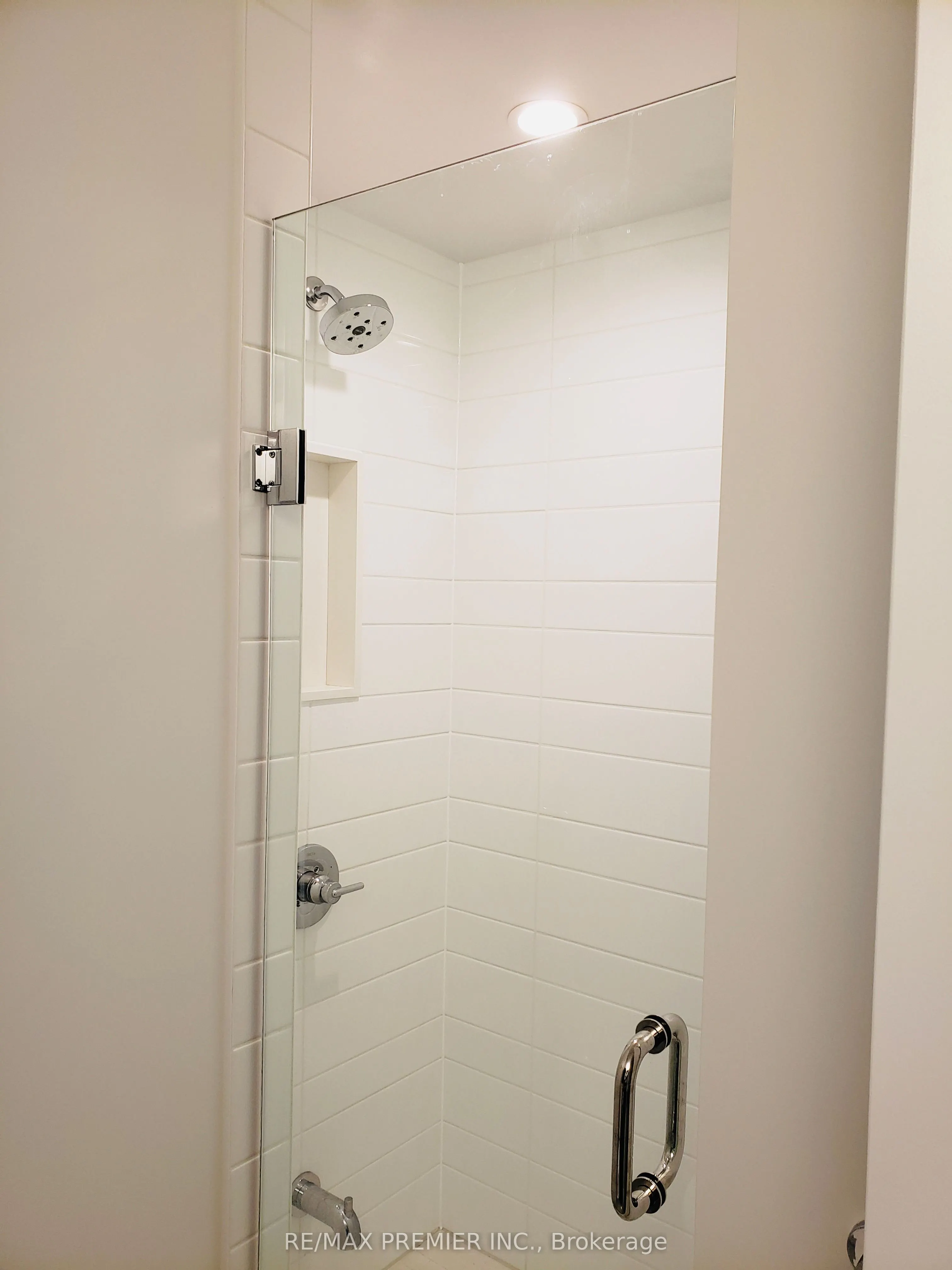 38 Iannuzzi Street, #2204