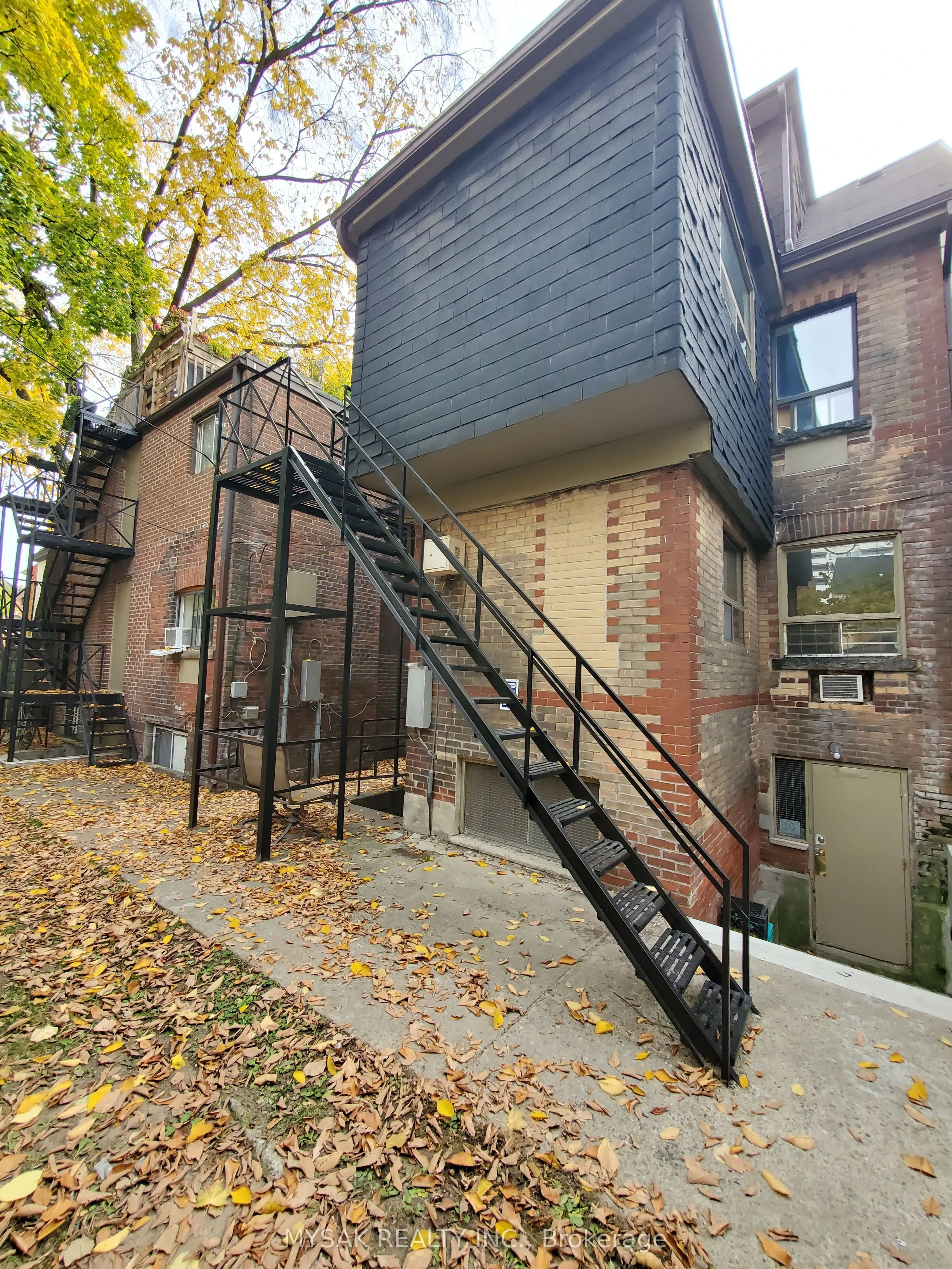 50-52 Dundonald Street