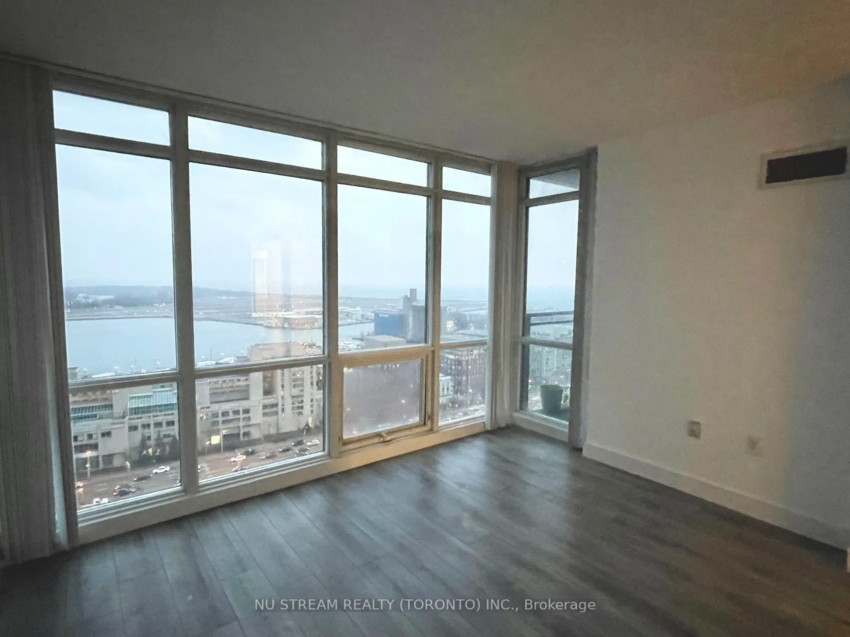 15 Fort York Boulevard, #2912