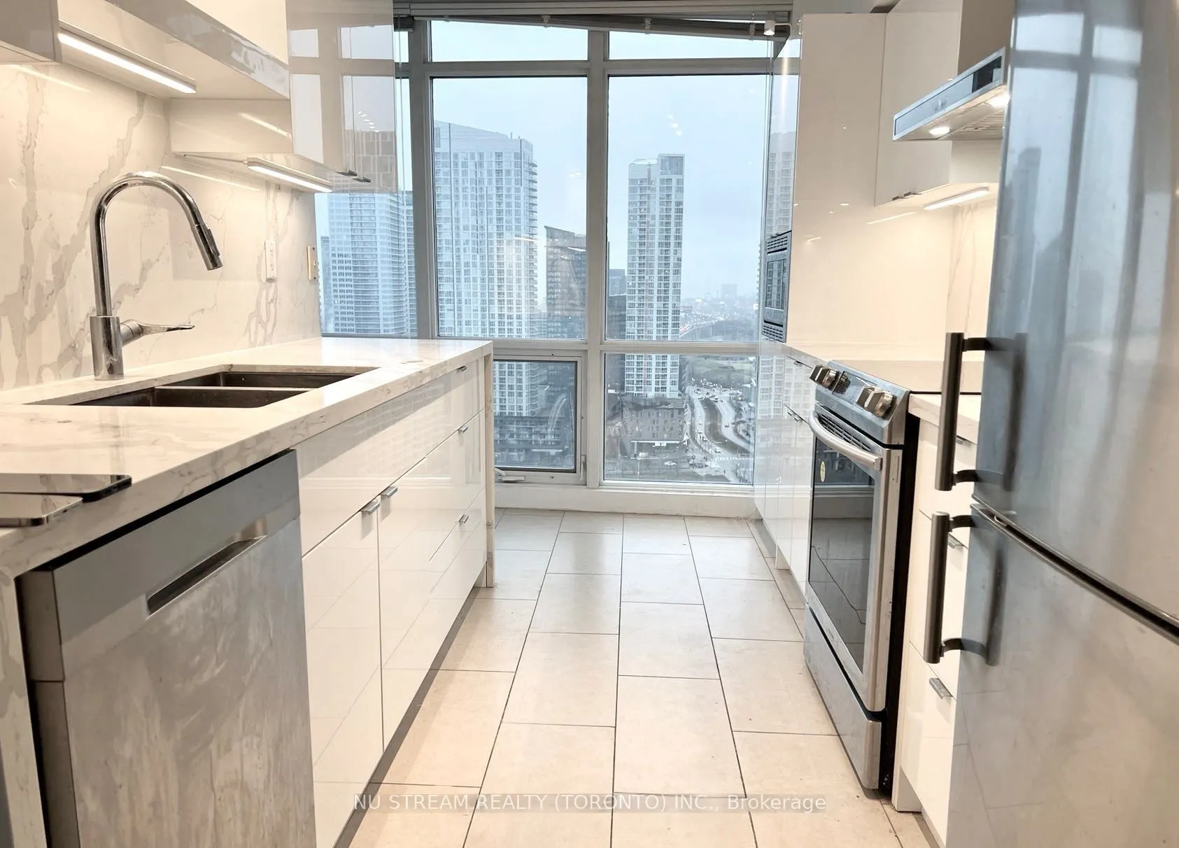 15 Fort York Boulevard, #2912