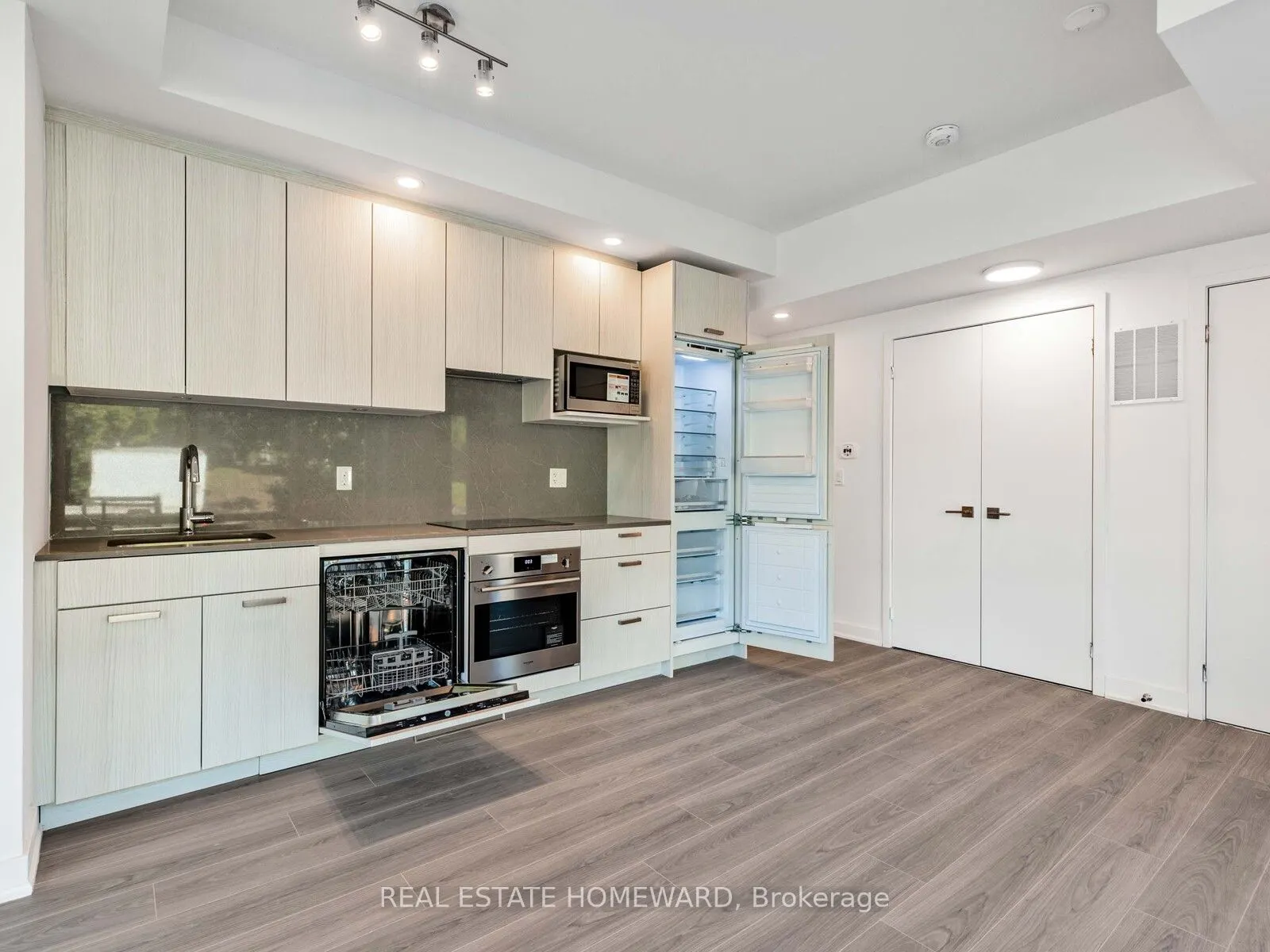 73 Curlew Drive, #26