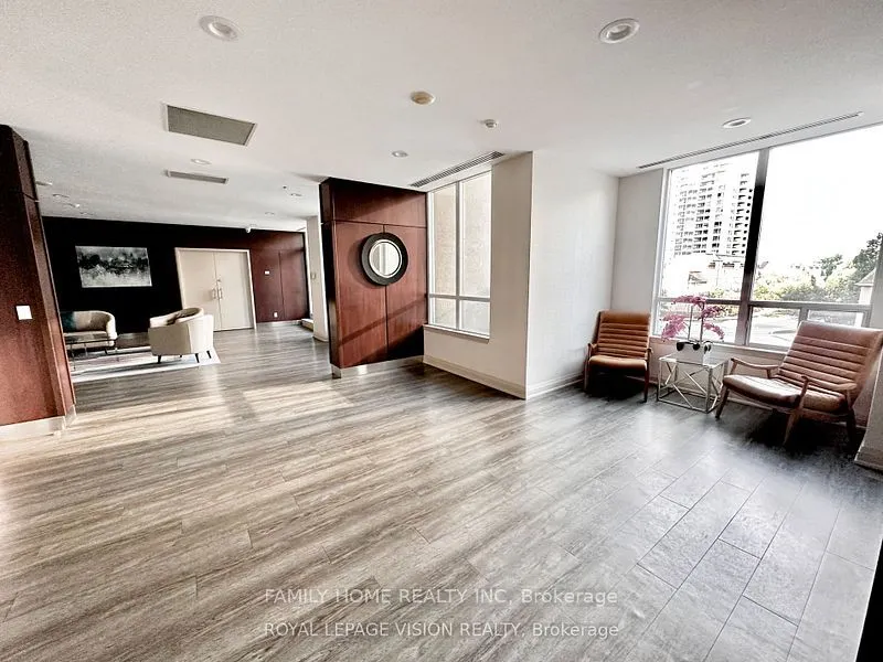 17 Barberry Place, #515