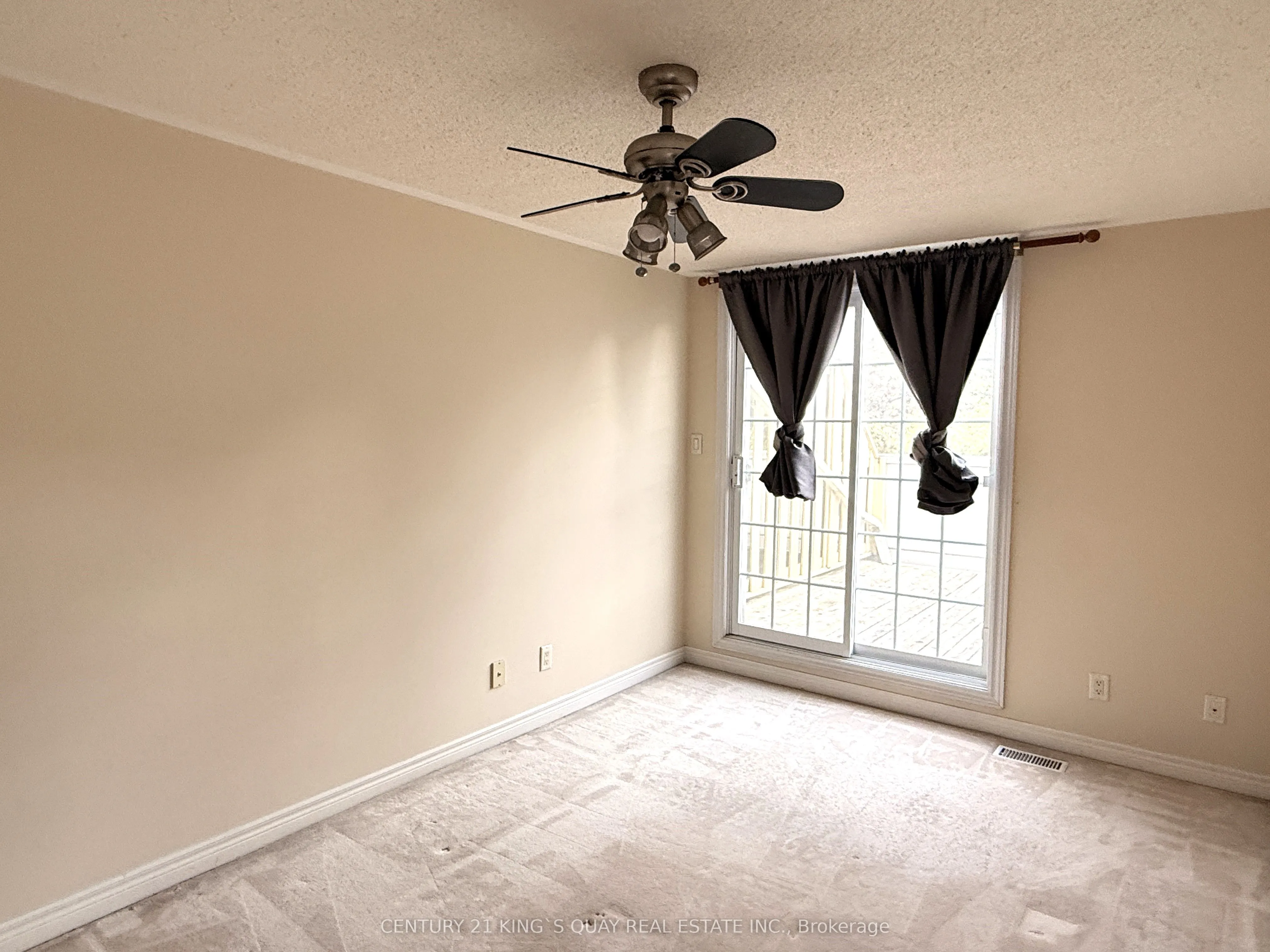 1 English Garden Way, #12