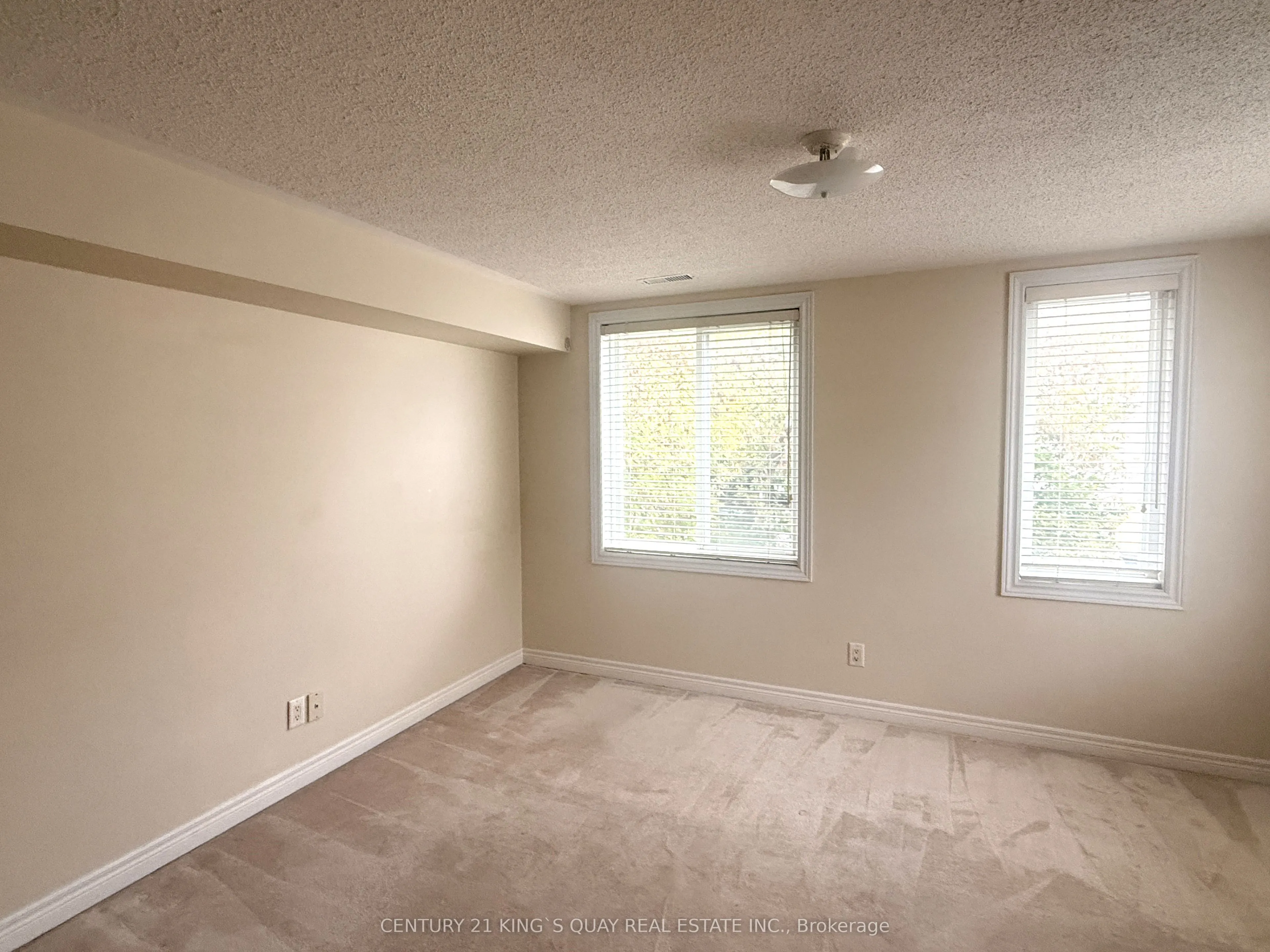 1 English Garden Way, #12