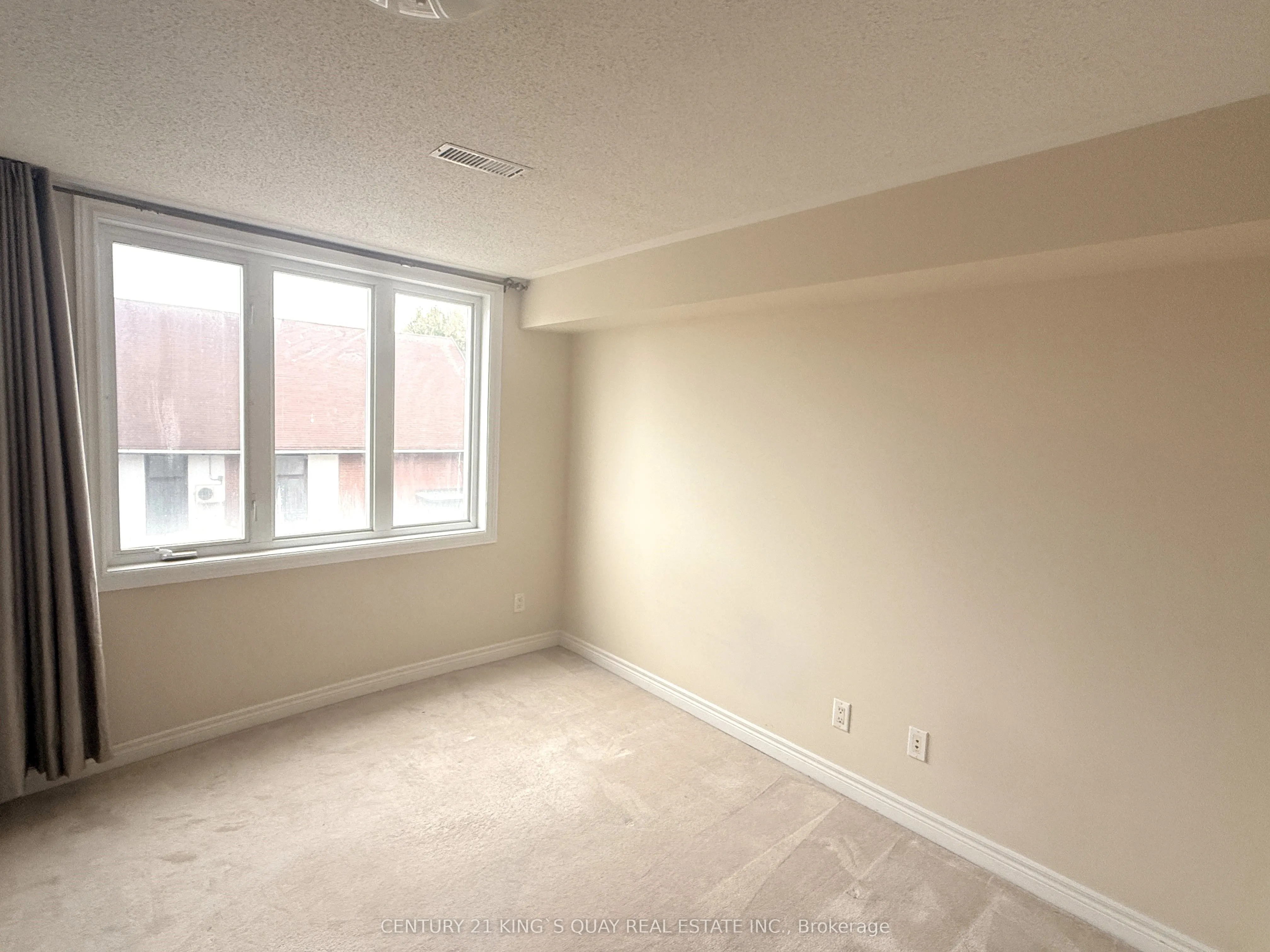 1 English Garden Way, #12