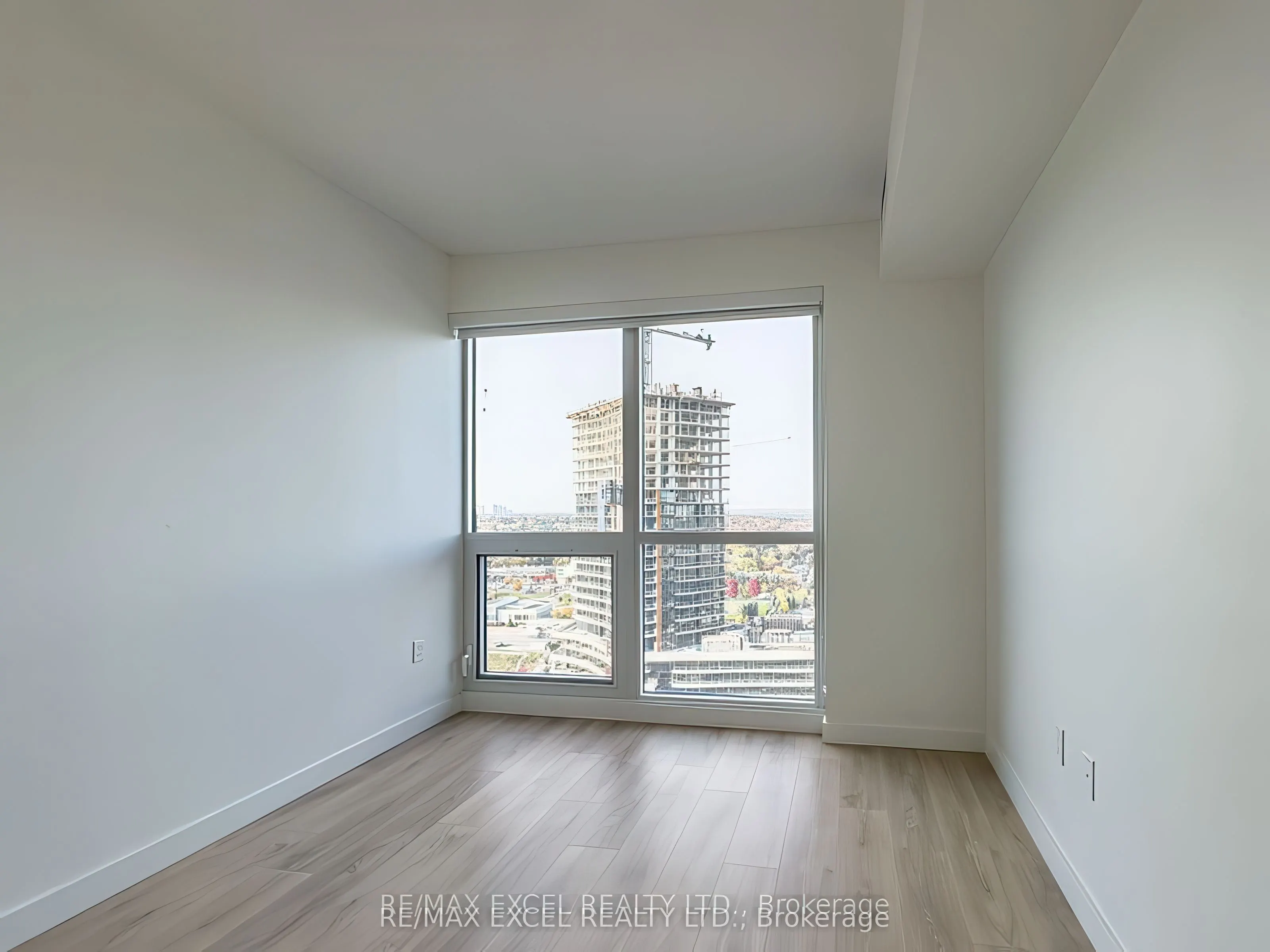 95 McMahon Drive, #2209