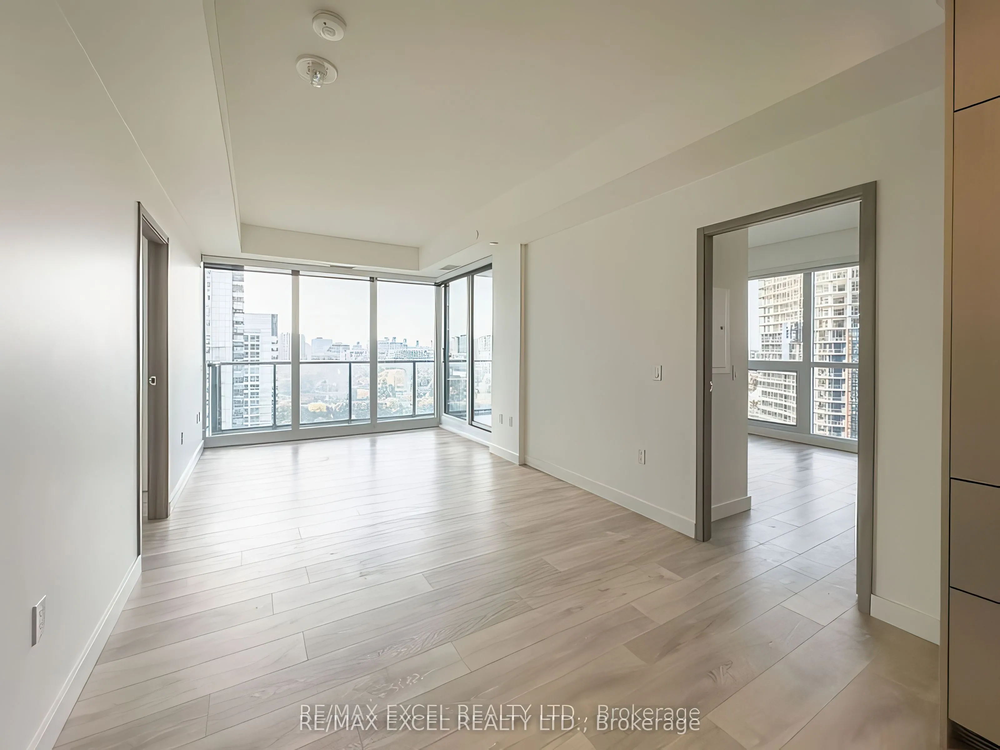 95 McMahon Drive, #2209