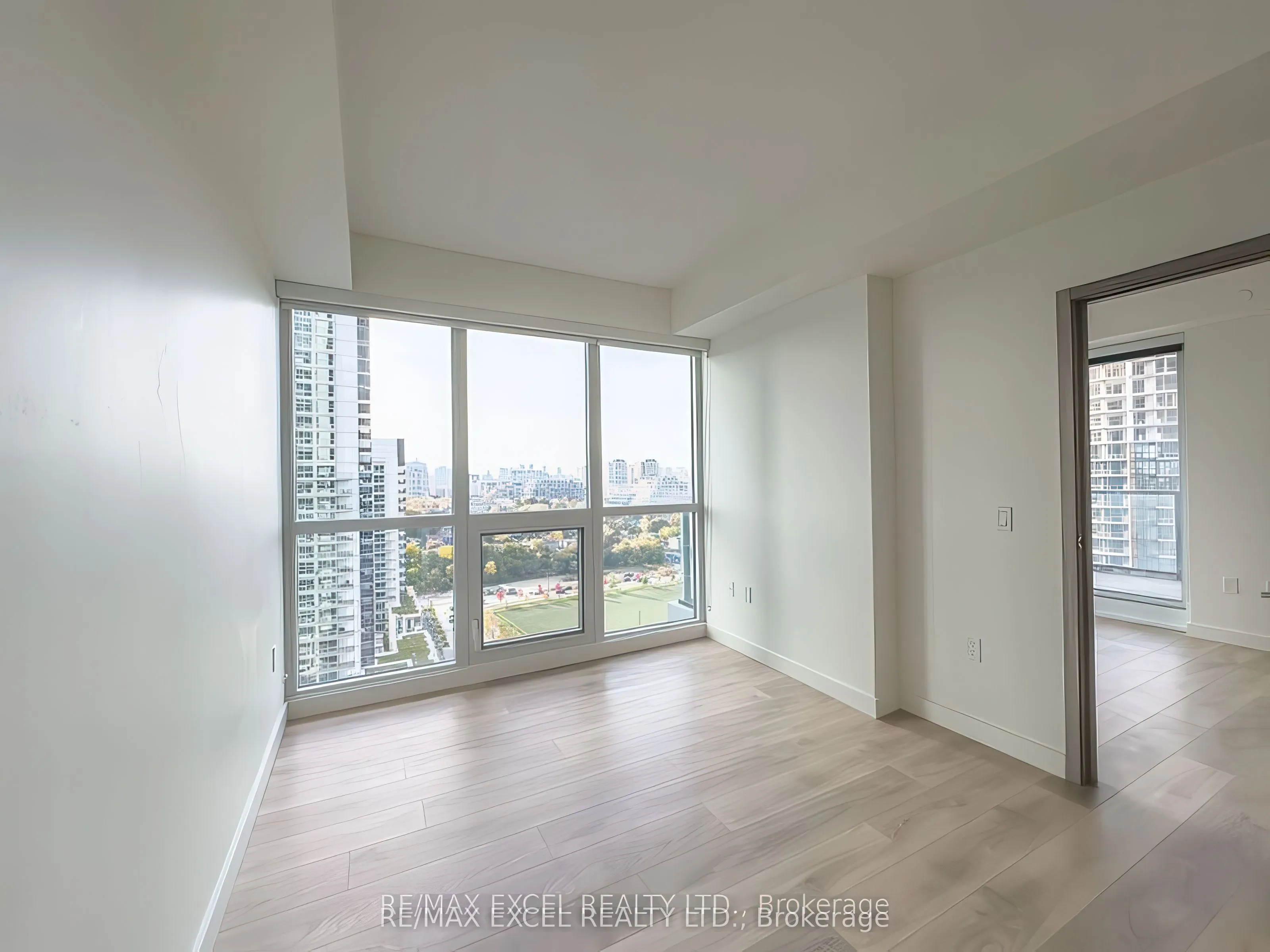 95 McMahon Drive, #2209